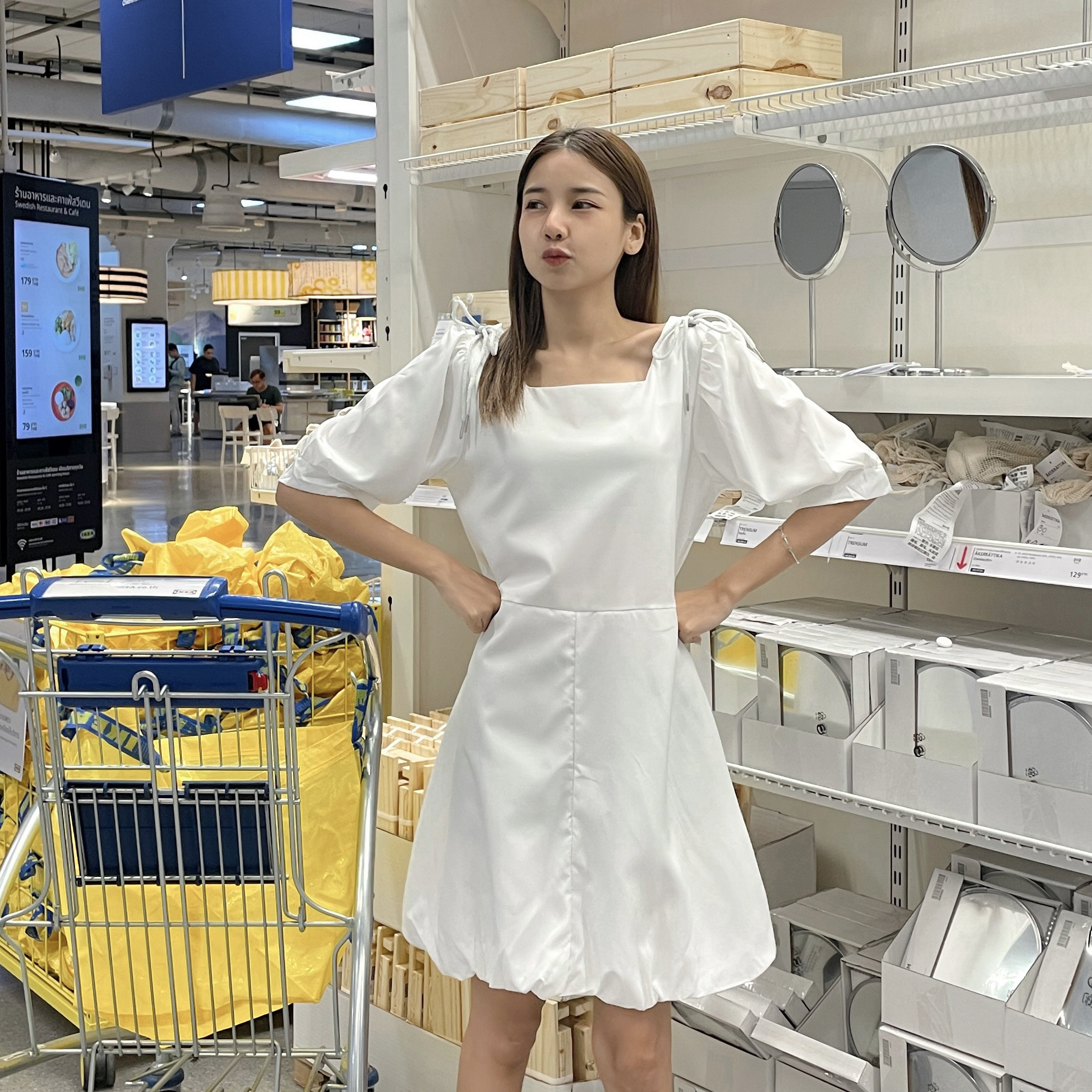 พร้อมส่ง 🍋 White rose dress เดรสแขนสั้นแต่งโบว์ที่ไหล่น่ารักมาก (IN38607)