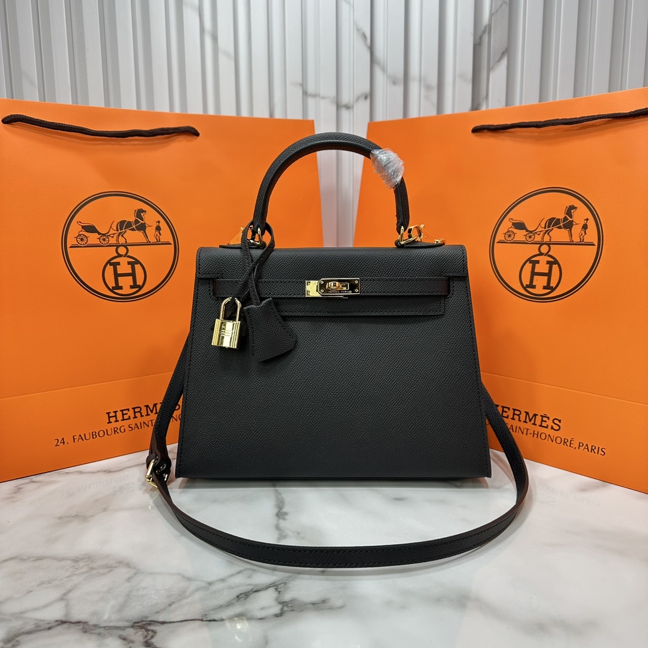 ORI หนังแท้ | Hermes Kelly 25cm / 28cm กระเป๋าสะพายที่สุดแห่งหรูหราลัคชู นิยามของความสง่างามเหนือกาลเวลา แบรนด์เนมในฝัน งดงามดั่งเจ้าหญิง