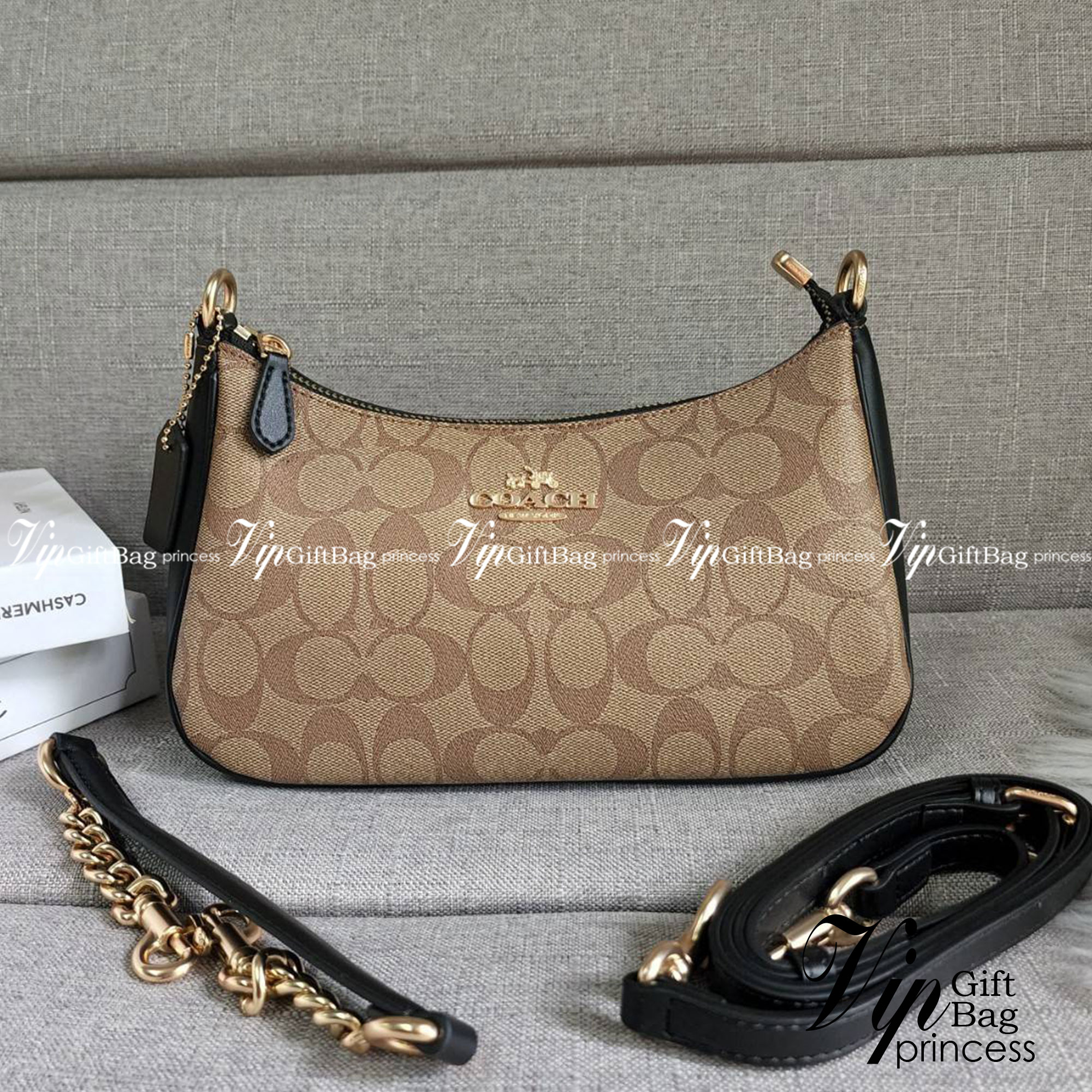 พร้อมส่งครบสี สวยทุกสีเลยค่า😘 ((CA173//CA209//CA548)) COACH TERI SHOULDER BAG 🔹กระเป๋าทรงพอช ในรูปแบบหนังแท้ หนังนิ่มสวยมากค่ะ