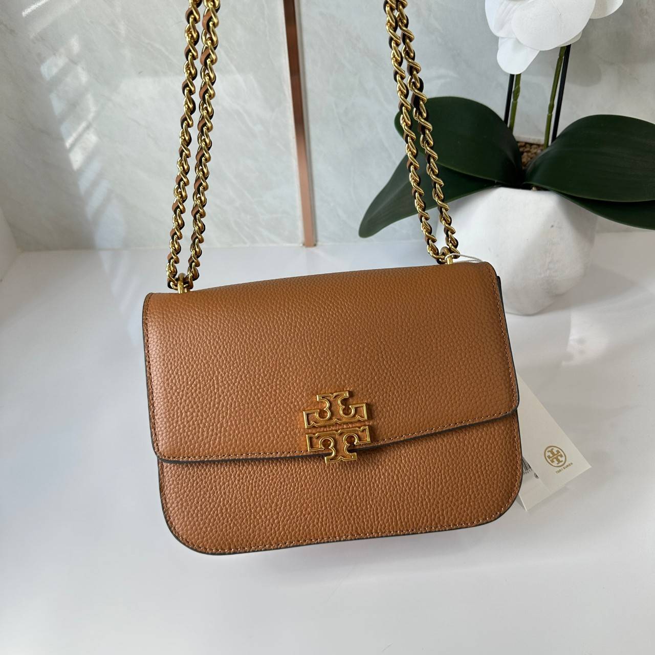 Tory Burch Britten Small Convertible Shoulder Bag คอลเลคชั่นใหม่สุดเรียบหรู
