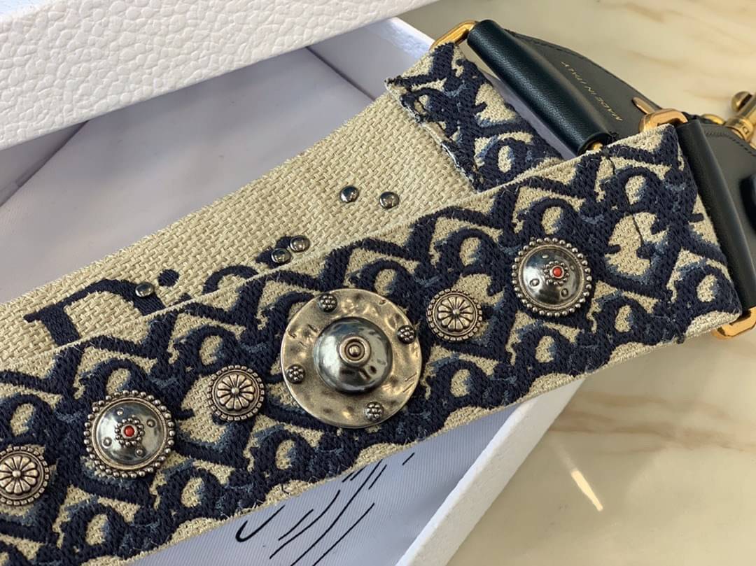 หนังแท้ DIOR shoulder strap with ring พร้อมส่งที่ไทย Jacquard and Black Calfskin สายกระเป๋างานหนังแท้และผ้าแจ็คการ์ด เกรดเทพออริจินอล ภาพสินค้าถ่ายจากงานขายจริง