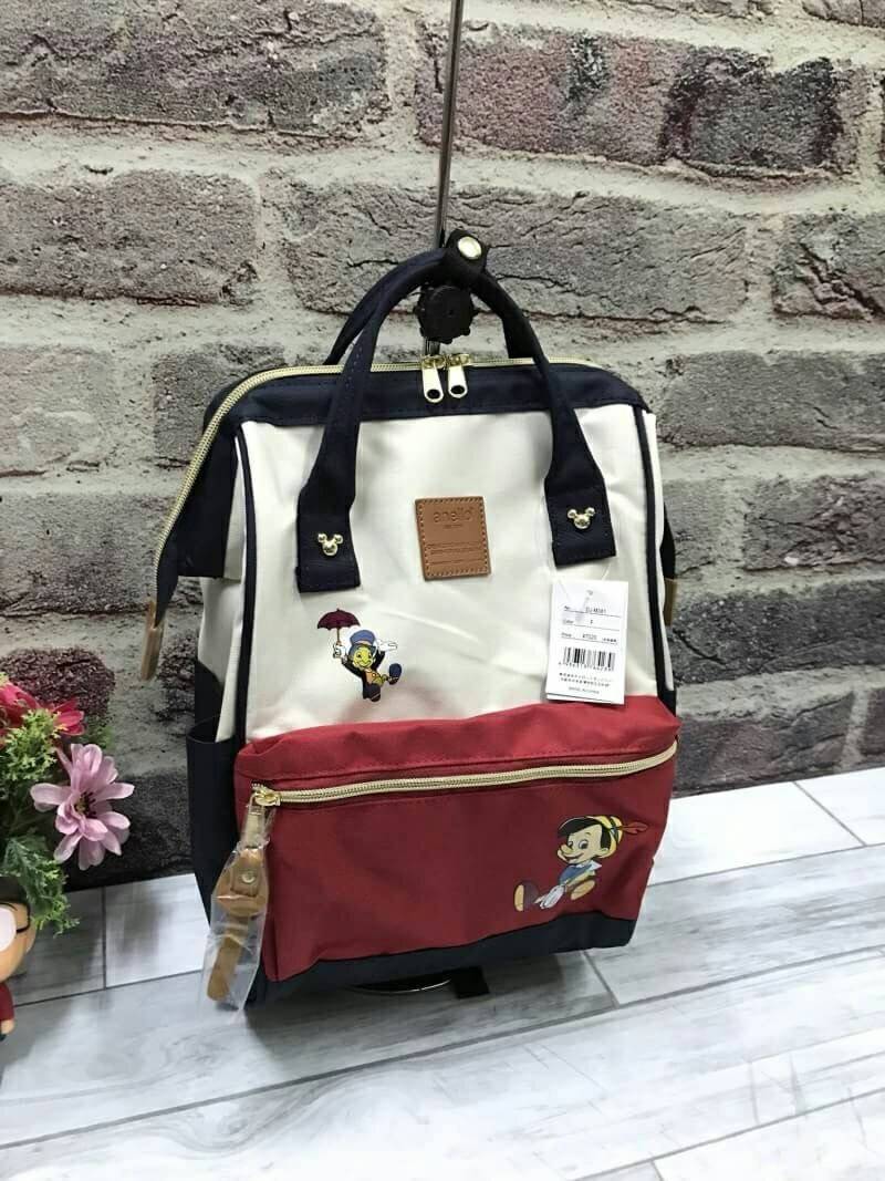 Anello x Walt Disney Mickey & Friends Limited Edition Japan Backpack เป็นการร่วมงานของ anello และวอล์ทดิสนีย์ ที่มาวาดลวดลายลงบนกระเป๋าเป็นตัวละครดิสนีย์ที่มีสีสันน่ารักสดใส วัสดุ canvas คงแบบฉบับที่ปากกระเป๋ามีโครง อีกหนึ่งคอลเลคชั่นที่ควรต้องมีไว้ครอบคร