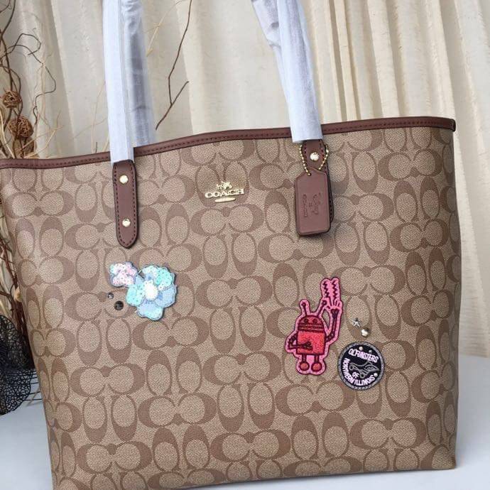 Coach KEITH HARING TOTE IN SIGNATURE CANVAS WITH PATCHES KHAKI MULTI /IMITATION GOLD