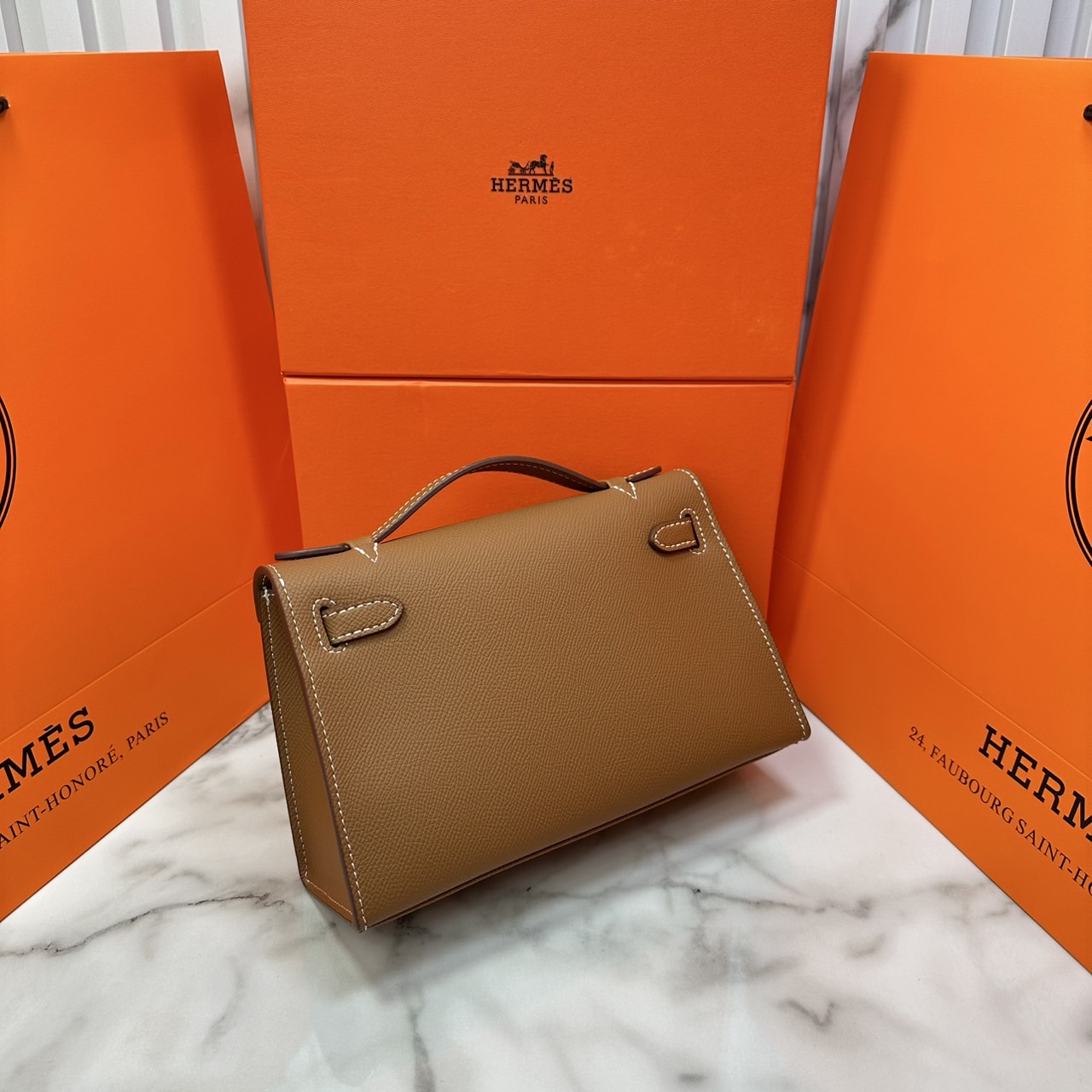 ORI หนังแท้ | Hermes Mini Kelly Pochette 20cm จิ๋วแต่แจ๋ว ราคาพุ่งยิ่งกว่าทอง กระเป๋าสะพายที่สุดแห่งหรูหราลัคชู นิยามของความสง่างามเหนือกาลเวลา