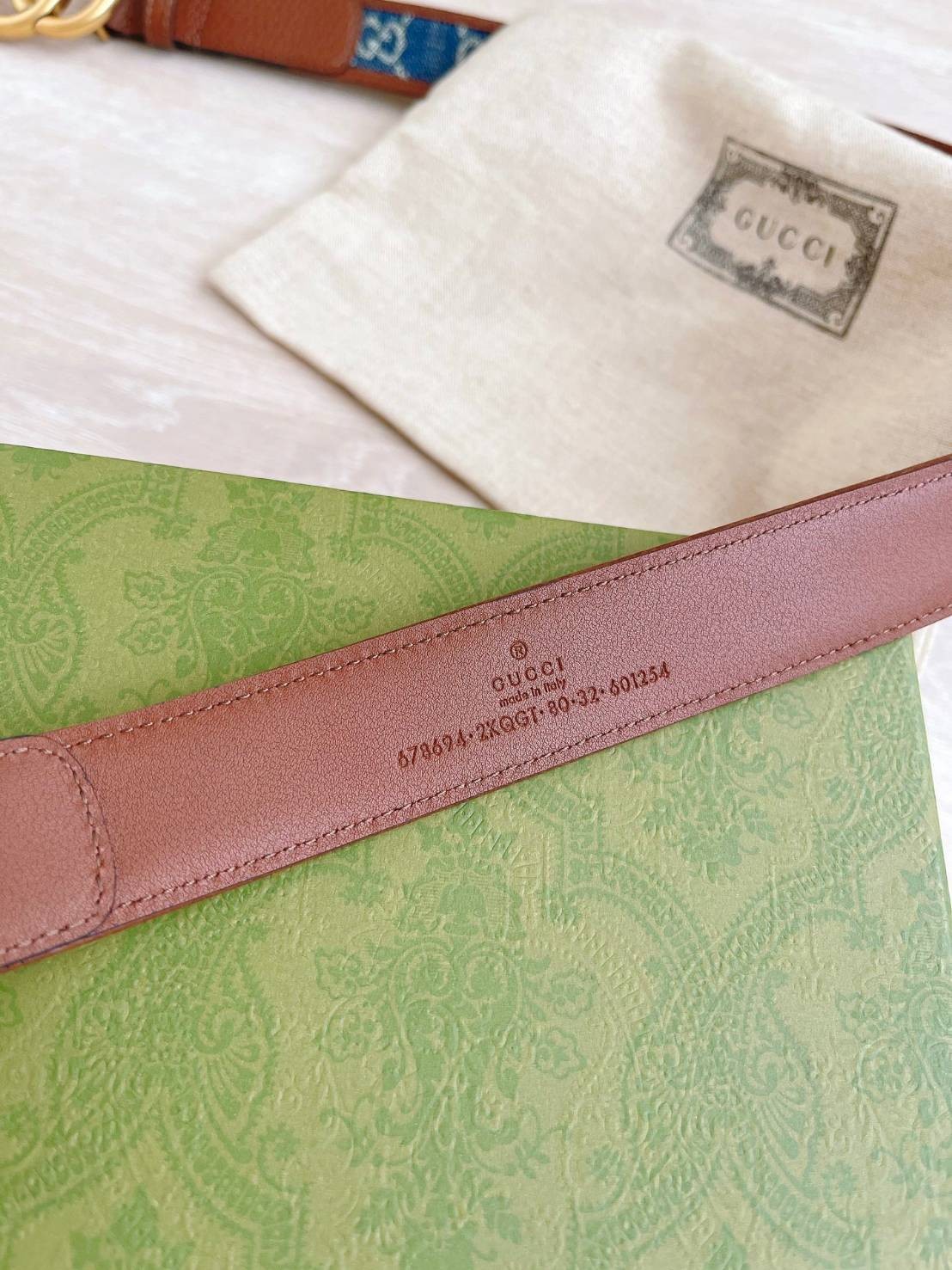 หนังแท้ GUCCI GG leather belt 30mm / GG Denim Belt พร้อมส่งที่ไทย เข็มขัด GG เดนิมสลับหนังแท้เกรดดีที่สุด ยิ่งใช้ยิ่งสวย โทนสีน่าใช้มากก สายปรับระดับได้ มาในดีไซน์คลาสสิคเรียบหรูเข้ากับทุกลุ๊คแบบไม่มีเอ้าท์ ภาพสินค้าถ่ายจากงานขายจริง ใช้งานต่างประเทศได้