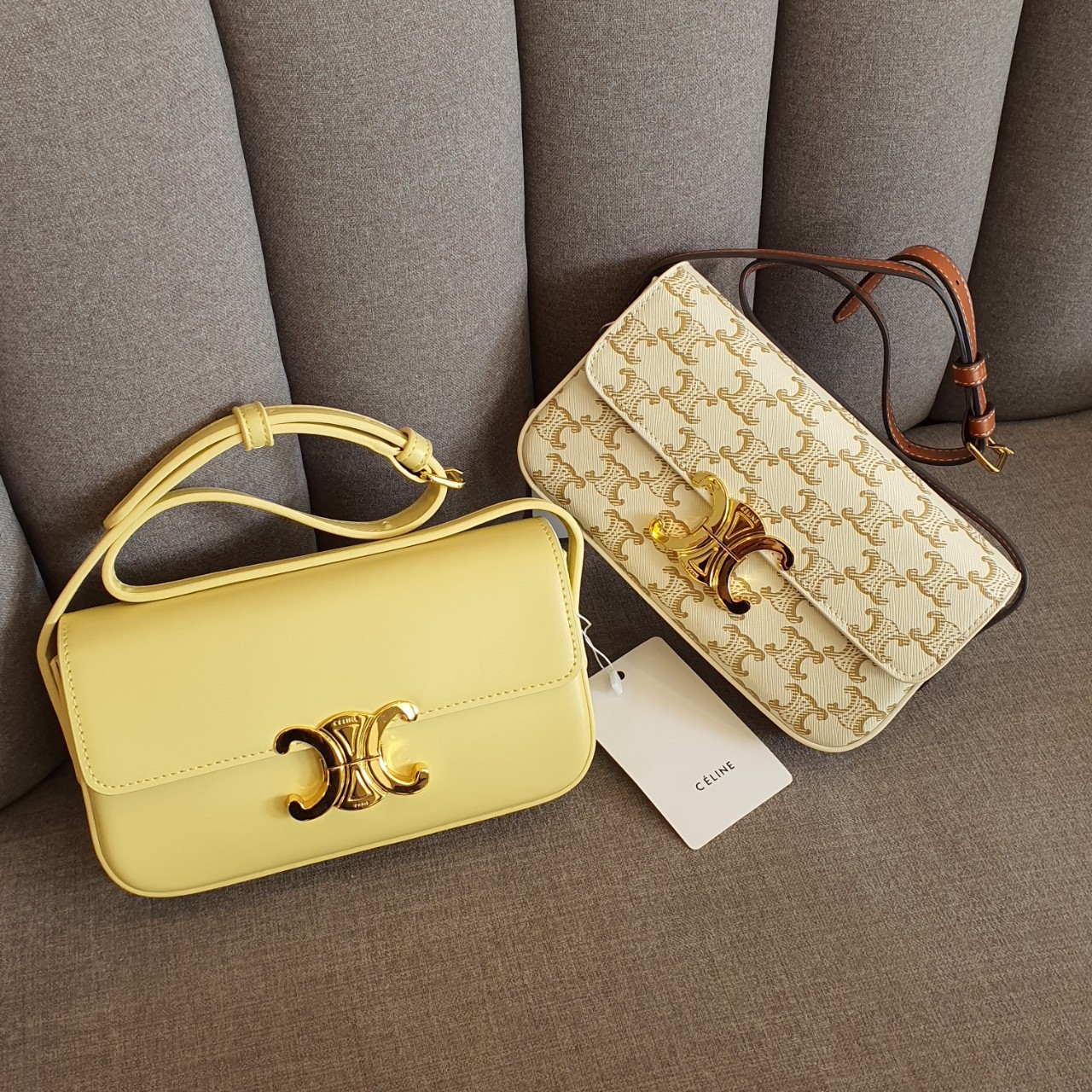 CELINE TRIOMPHE SHOULDER BAG งานหนังทั้งใบลายสวยหรู ด้านในเปิดด้วยด้วยที่บีบโลโก้อะไหล่ทอง จุของได้กำลังดี ใส่โทรศัพท์ กระเป๋าสตางค์ใบสั้น ของจุกจิกได้ เหมาะกับสาวๆในวันที่อยากสะพายชิลๆ ห้ามพลาดค่ะ!