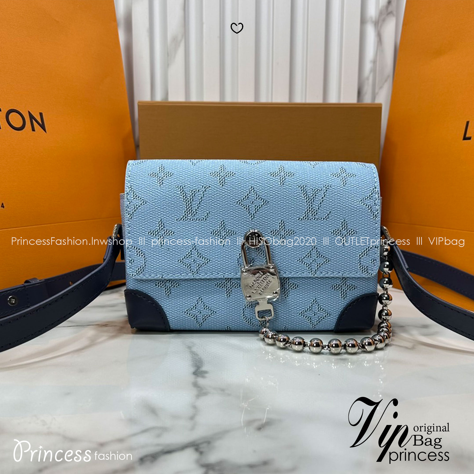 ORI หนังแท้ | LV Steamer crossbody bag Monogram Canvas / LV Trunk Bag กระเป๋าสะพาย กระเป๋าสตางค์แบบสะพายรุ่น Steamer รังสรรค์จาก Monogram แคนวาส แต่งขอบหนัง Aged Natural และฮาร์ดแวร์สีทอง