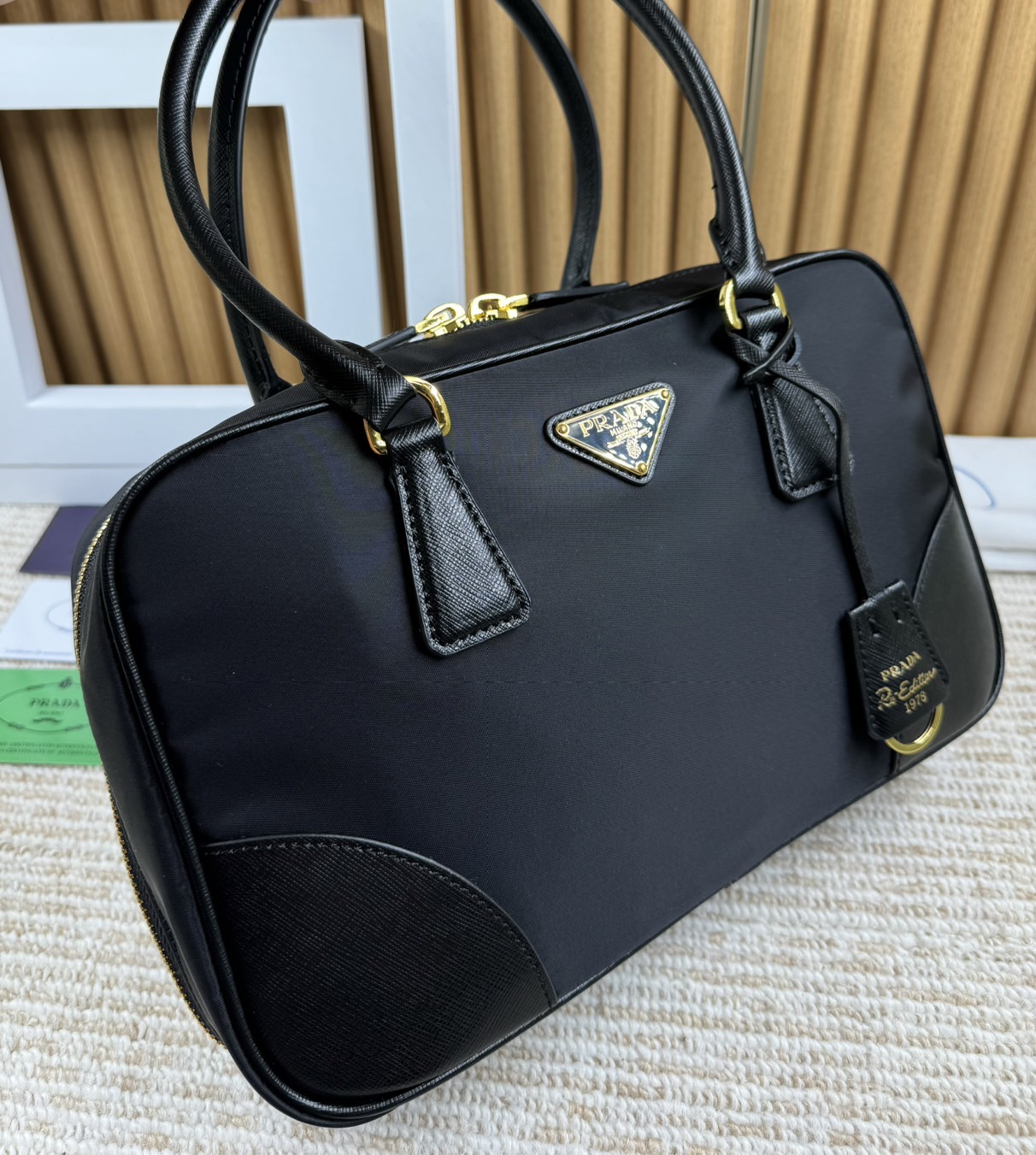 Prada Re-Edition 1978 large Re-Nylon and Saffiano leather two-handle bag 30cm กระเป๋าสะพายใบใหญ่เรียบหรู เกรดออริ สลับแท้ 1:1 ใช้งานต่างประเทศได้