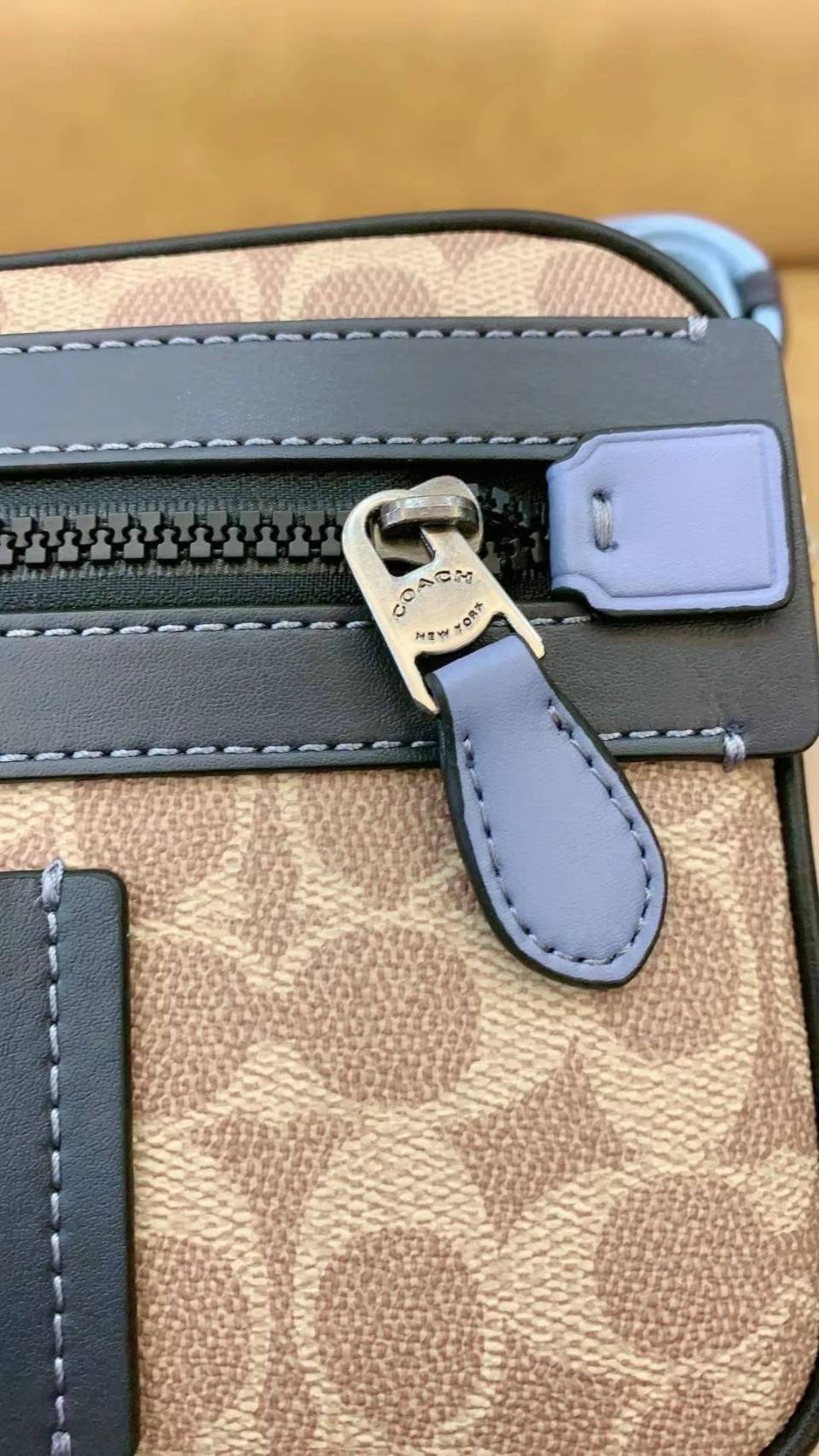 OUTLET 】Coach Mens 91460 camera bag slingbag พร้อมส่งที่ไทย