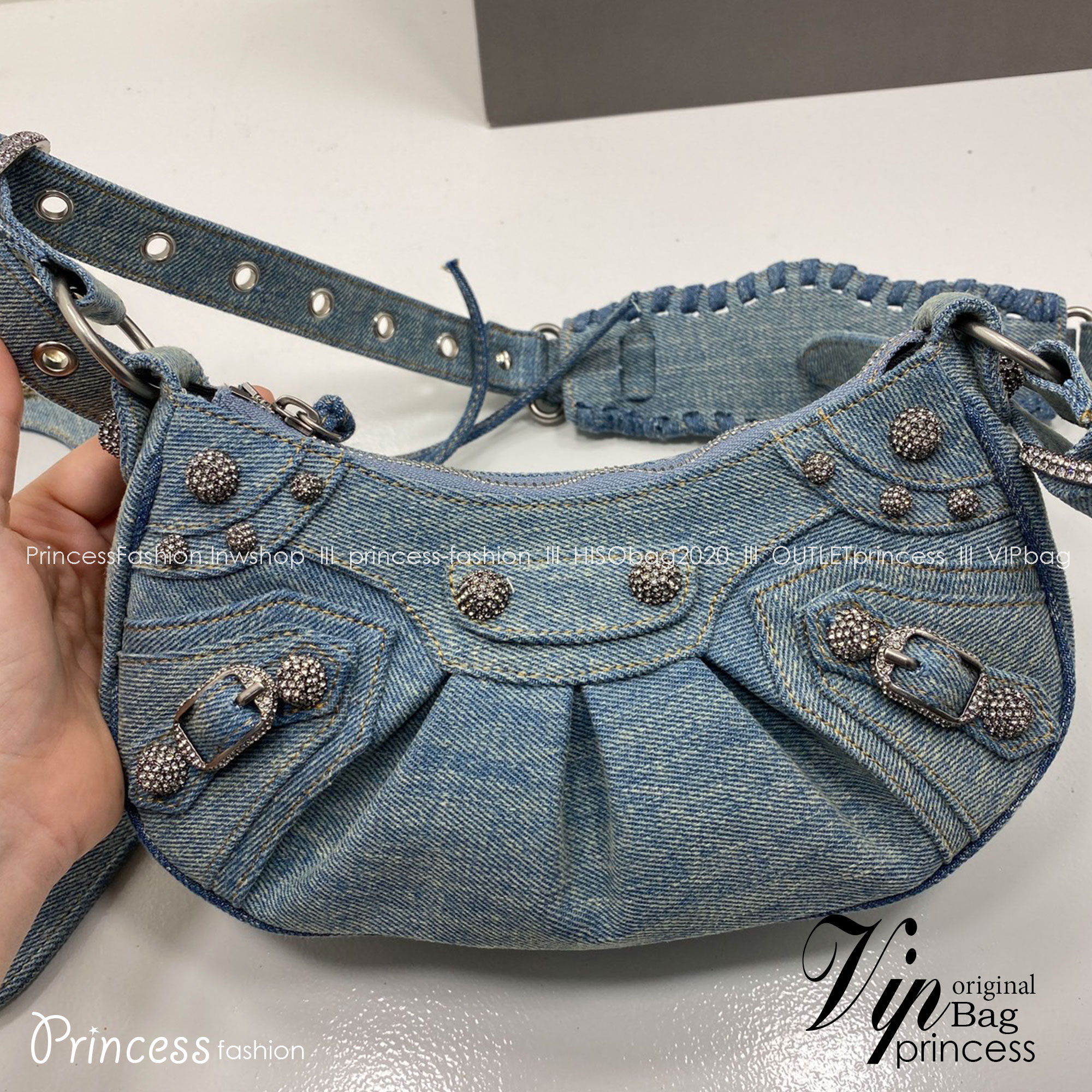 Balenciaga LE CAGOLE XS SHOULDER BAG GIRLY ALLOVER DENIM IN BLUE กระเป๋าสะพายรุ่นยอดนิยม สวยเท่ เกรดออริ 1:1 สลับแท้ ใช้งานต่างประเทศได้