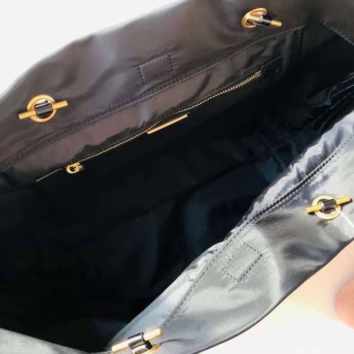TORY BURCH Ella Chain Tote 32cm / TORY TOTE NYLON BAG พร้อมส่ง 4 สี กระเป๋าสะพายทรงโท้ท จุของได้เต็มที่ น้ำหนักเบา รูปทรงคลาสสิคชวนใช้