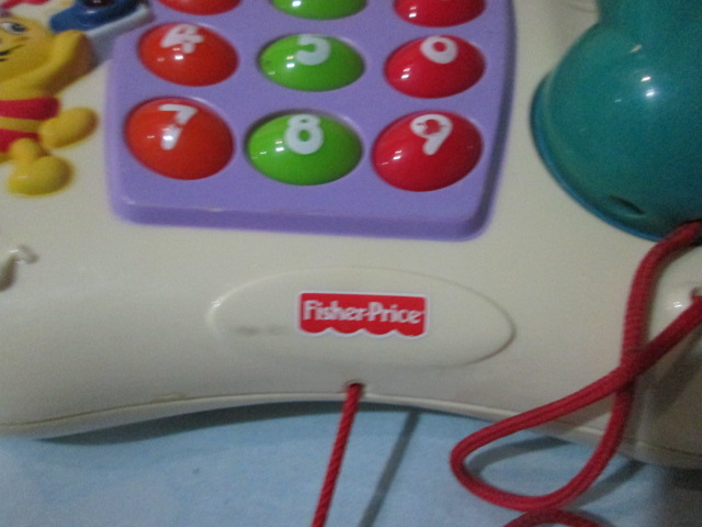 Fisher Price Counting Friends Phone ของเล่นเสริมพัฒนาการสำหรับเด็กมือสอง