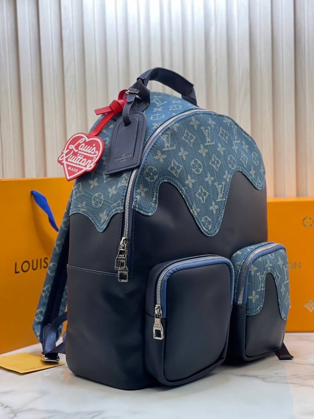 ORI หนังแท้ | LV x Nigo Multipocket Backpack กระเป๋าเป้รุ่นลิมิเต็ด งานหนังแท้และเดนิมลายโมโนแกรม สวยเท่คลาสสิกในใบเดียว