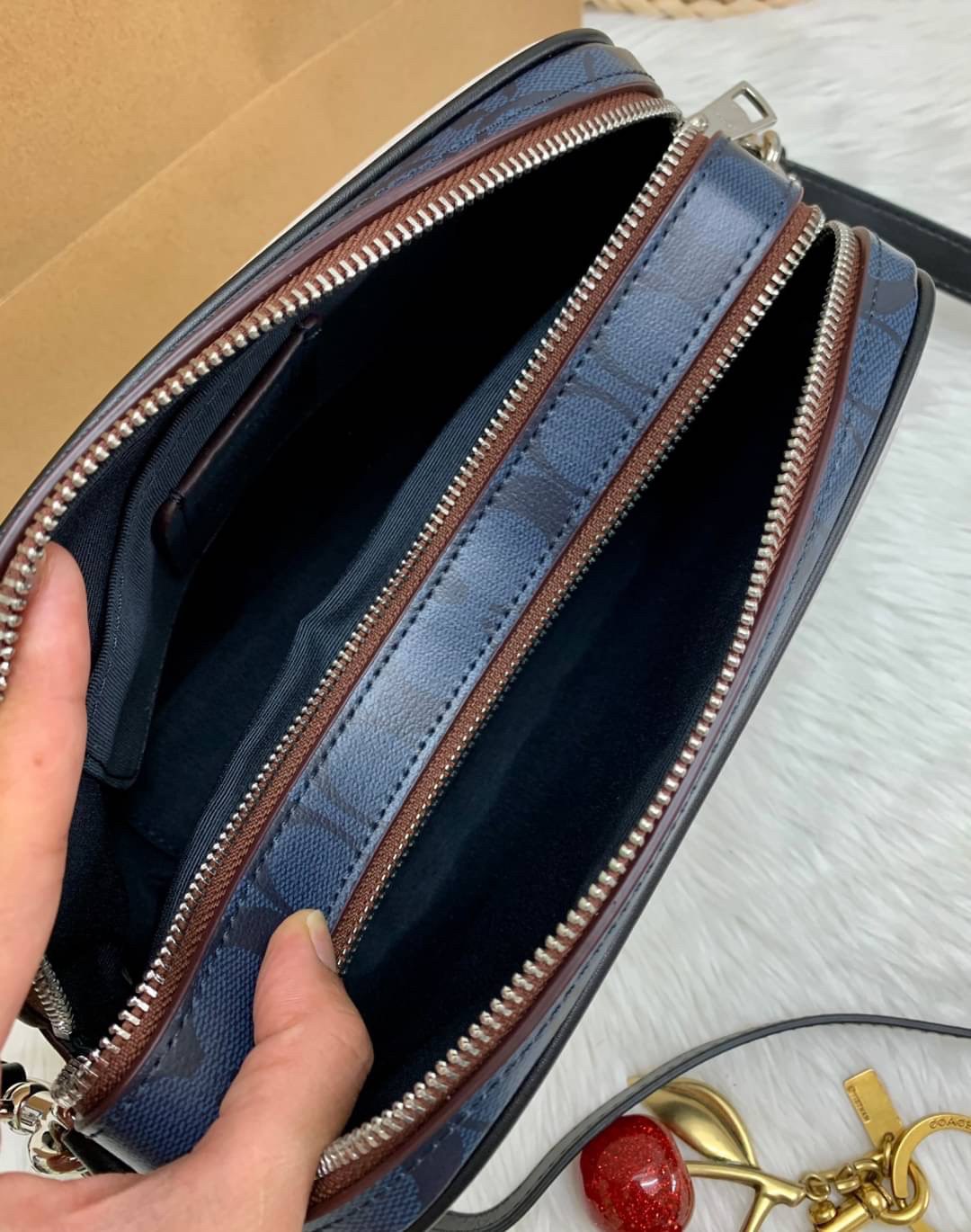 COACH JES CROSSBODY IN BLOCKED SIGNATURE ((68167)