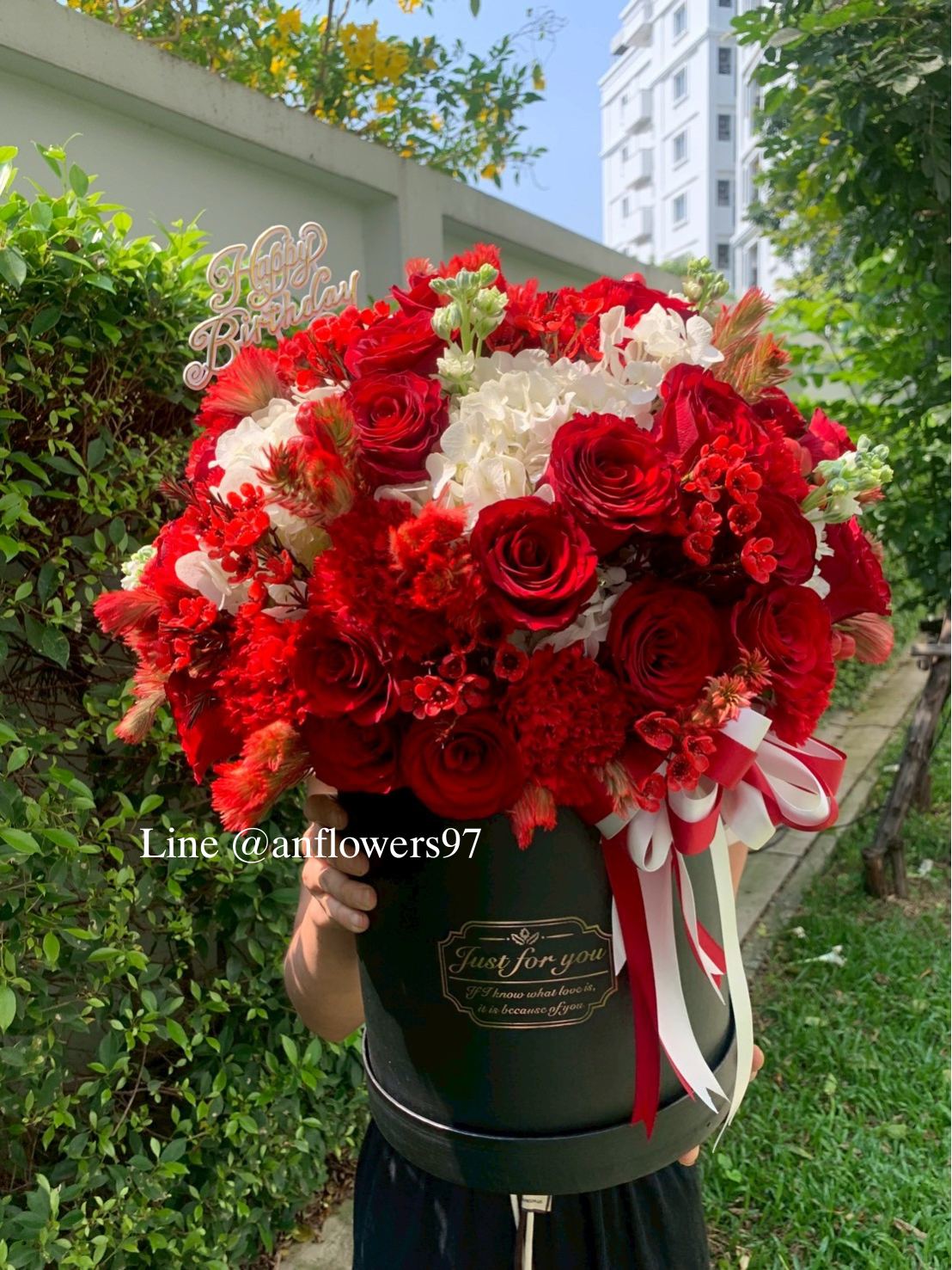 Flowers box ดอกไม้โทนสีแดง