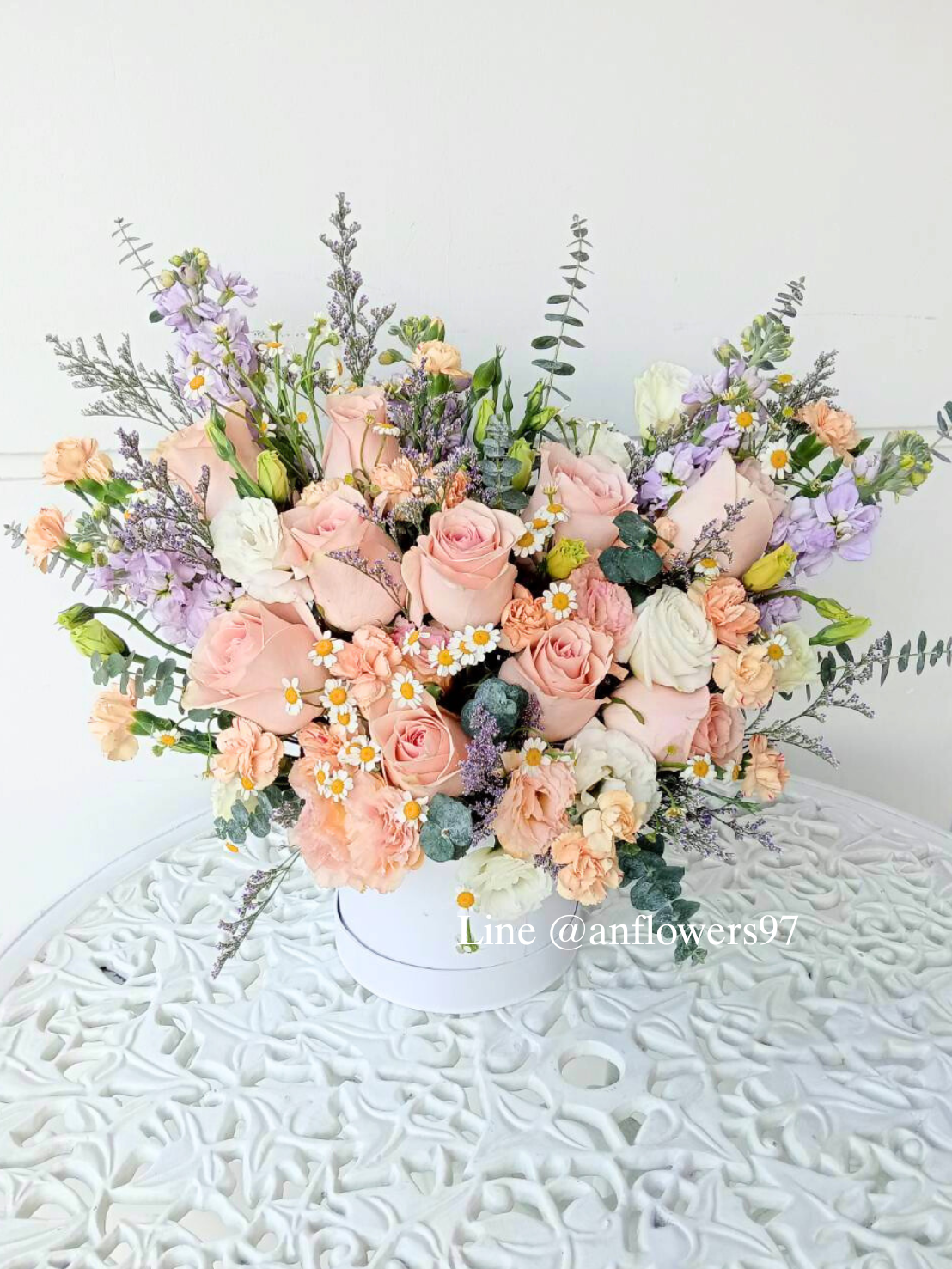 Flowers box ดอกไม้โทนสีพีช