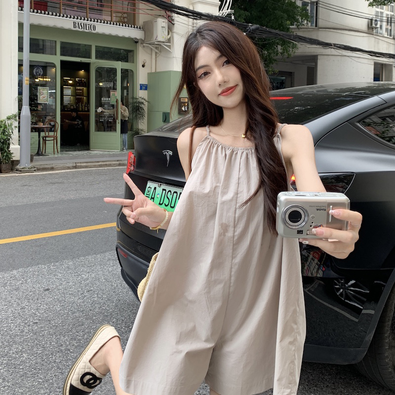 พร้อมส่ง 🪂 MoonMoon Jumpsuit จั๊มสูทสีครีมสายเดี่ยวทรงสวย (IN38583)