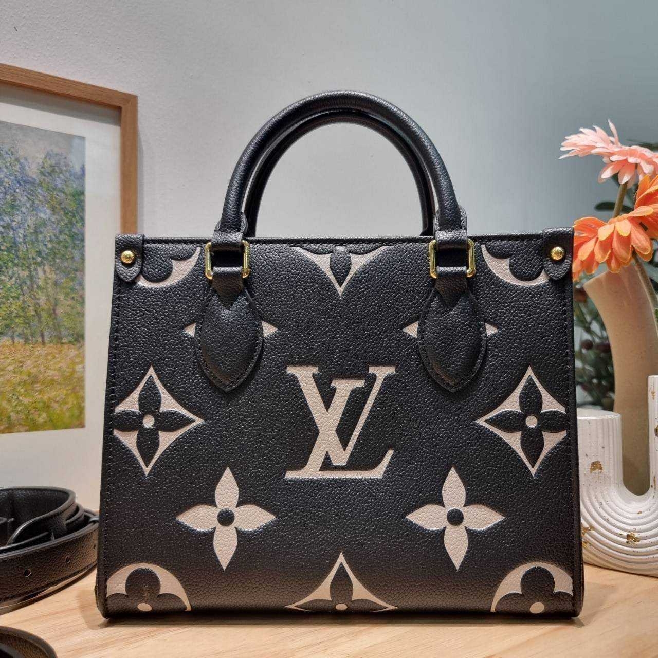 LV OnTheGo PM bag / LV on the go pm bicolor tote bag กระเป๋าทรงโท้ทที่ใครเห็นต้องเป็นคลั่งรัก ยอดฮิต คลาสสิค ผู้ดี หรูหราได้ทุกลุค ทุกสไตล์ เกรดวีไอพี ไฮเอน 1:1 ใช้งานต่างประเทศได้