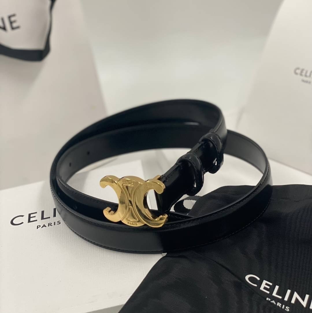 CELINE BELT 2.5cm เข็มขัดที่ควรมีที่สุดในยุคสมัยนี้ค่า เข็มขัดซีลีนหนังแท้สวย เกรดท็อปออริ เกรดดีสุด 1:1 สลับแท้ ใช้งานต่างประเทศสบายใจเลยค่า ตามตะลิสไปเลยย รับรองปังๆๆ