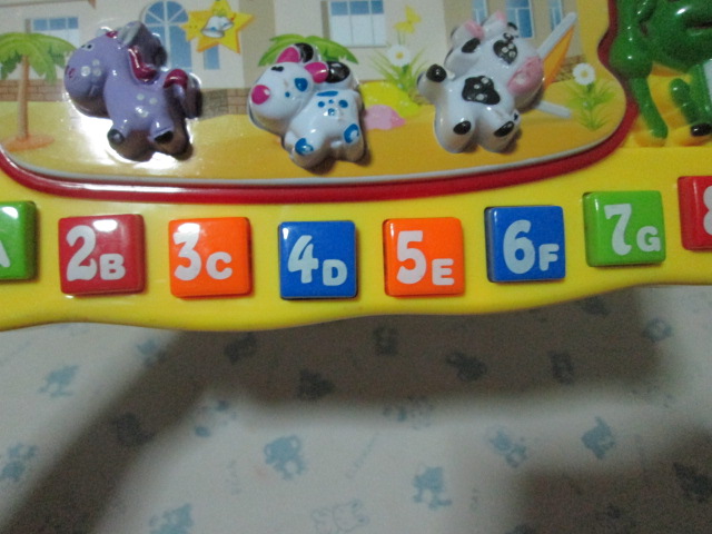 1-8, A-H Singing Sunshine Farm ของเล่นเสริมพัฒนาการสำหรับเด็กมือสอง