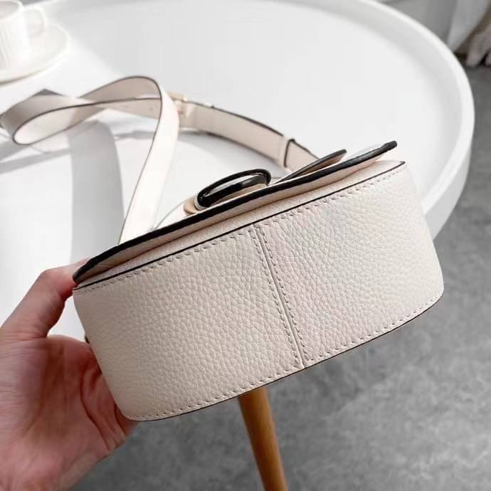 COACH KLEO SHOULDER BAG 17 (COACH C5685 C5687)