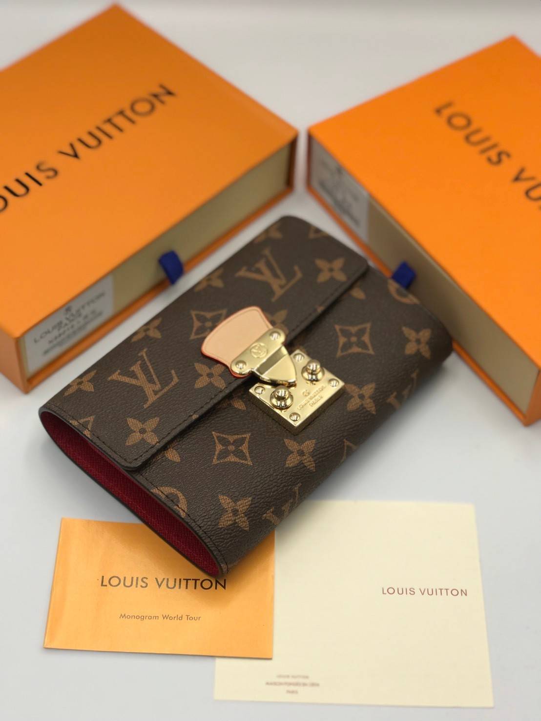 พรีเมี่ยมกิ๊ฟแท้ 100% 】พร้อมส่งที่ไทยที่นี่ที่เดียว Louis Vuitton wallet Gift Box Set