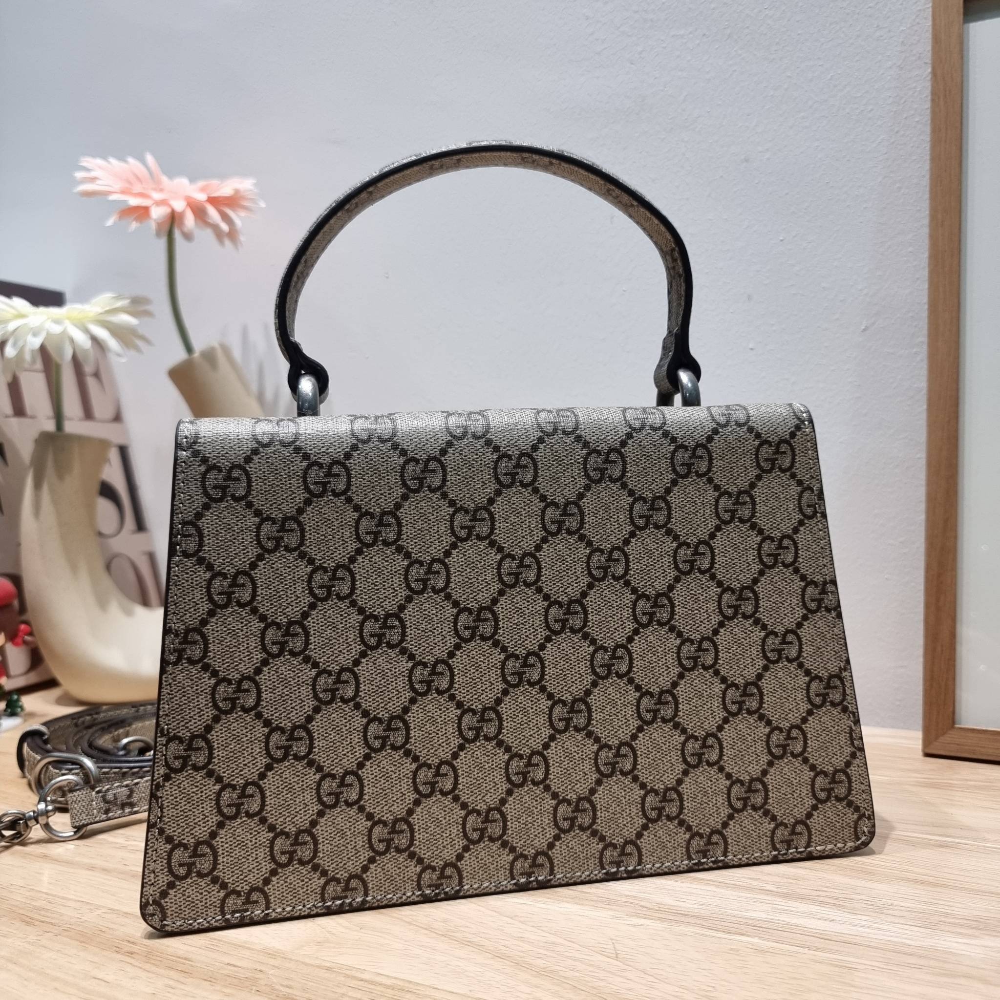 GG SMALL DIONYSUS TOP HANDLE BAG / SMALL DIONYSUS TOP HANDLE BAG / GUCCI BAG พร้อมส่งที่ไทย กระเป๋าสะพายรุ่นสุดคลาสสิค ดีไซน์ 2023 พร้อมหูจับในตัว
