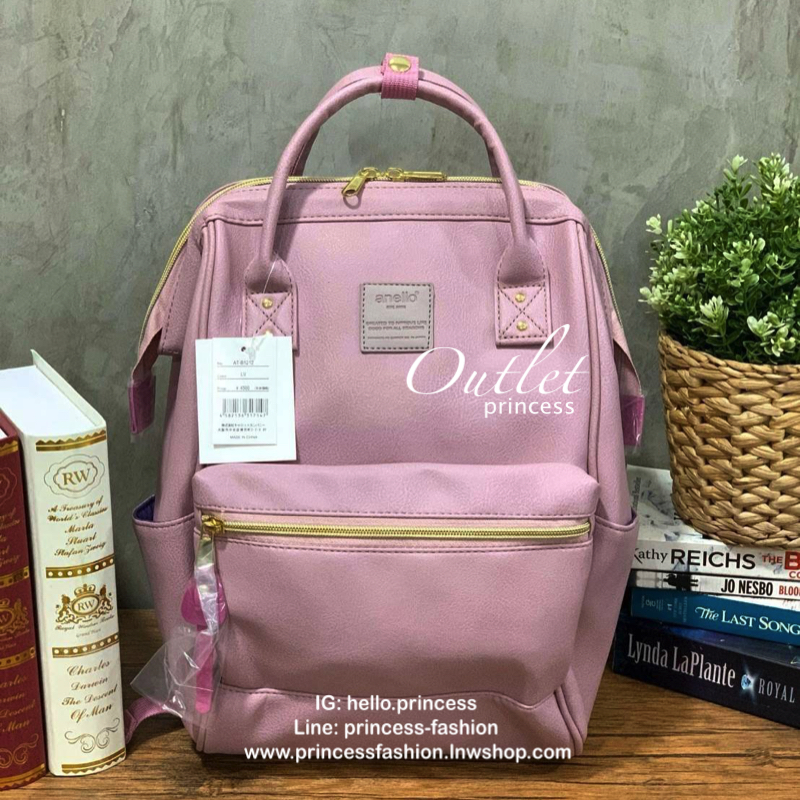 Anello polyurethane leather rucksack รุ่น Mini และ Classic กระเป๋าเป้จากแบรนด์เล็กๆมาสู่แบรนด์ดังทั้งในไทยและญี่ปุ่น วัสดุหนังpuแต่งลายหินอ่อนหนังนิ่ม กันน้ำได้ ภายในมีช่องเล็ก2ช่อง เปิดปิดด้วยซิปคู่ ปากกระเป๋าเป็นโครงสะดวกต่อการหยิบจับของภายใน ด้านข้างมี
