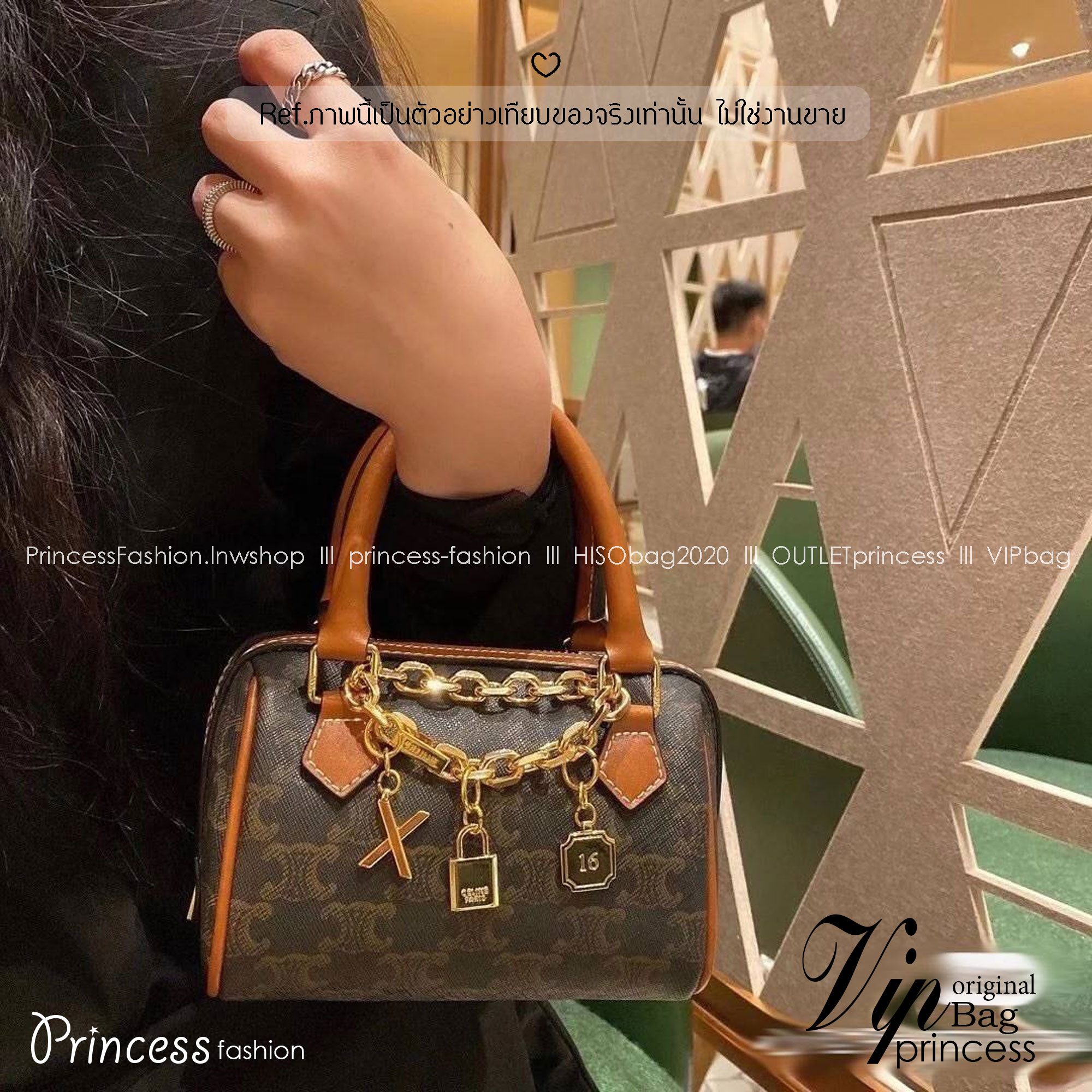 CELINE MINI BOSTON BAG IN TRIOMPHE CANVAS กระเป๋าทรงบอสตันไซส์มินิน่ารัก ประดับสายโซ่สีทอง พร้อมตัวห้อยตกแต่งสวยหรูโดดเด่น