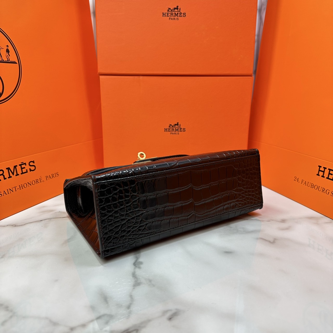 ORI หนังแท้ | Hermes Mini Kelly Pochette 20cm จิ๋วแต่แจ๋ว ราคาพุ่งยิ่งกว่าทอง กระเป๋าสะพายที่สุดแห่งหรูหราลัคชู นิยามของความสง่างามเหนือกาลเวลา