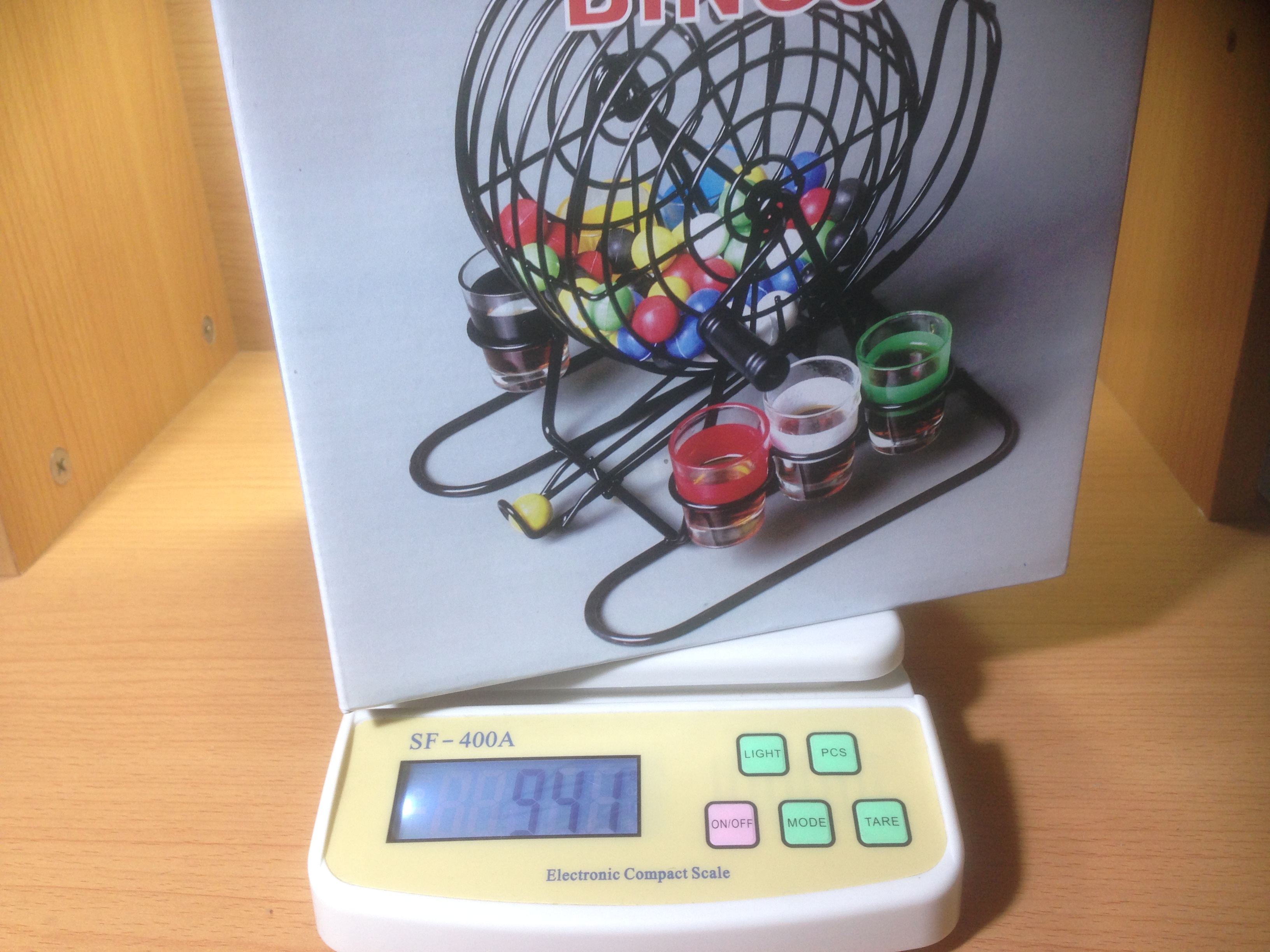 บิงโก้นักดื่มแบบคันโยกหมุน