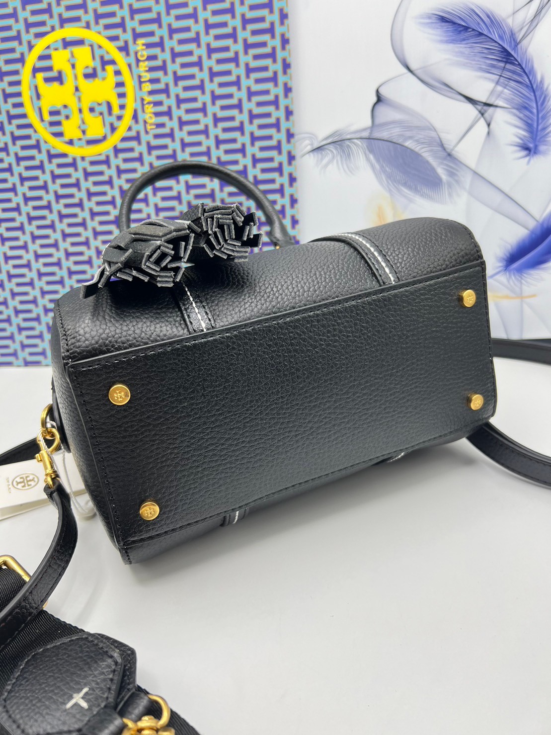Tory Burch Thea Mini Web Satchel Crossbody Bag / Tory keepall พร้อมส่ง กระเป๋าสะพายทรงหมอนขนาดกลางกำลังน่ารัก เกรดท็อปออริจินอล