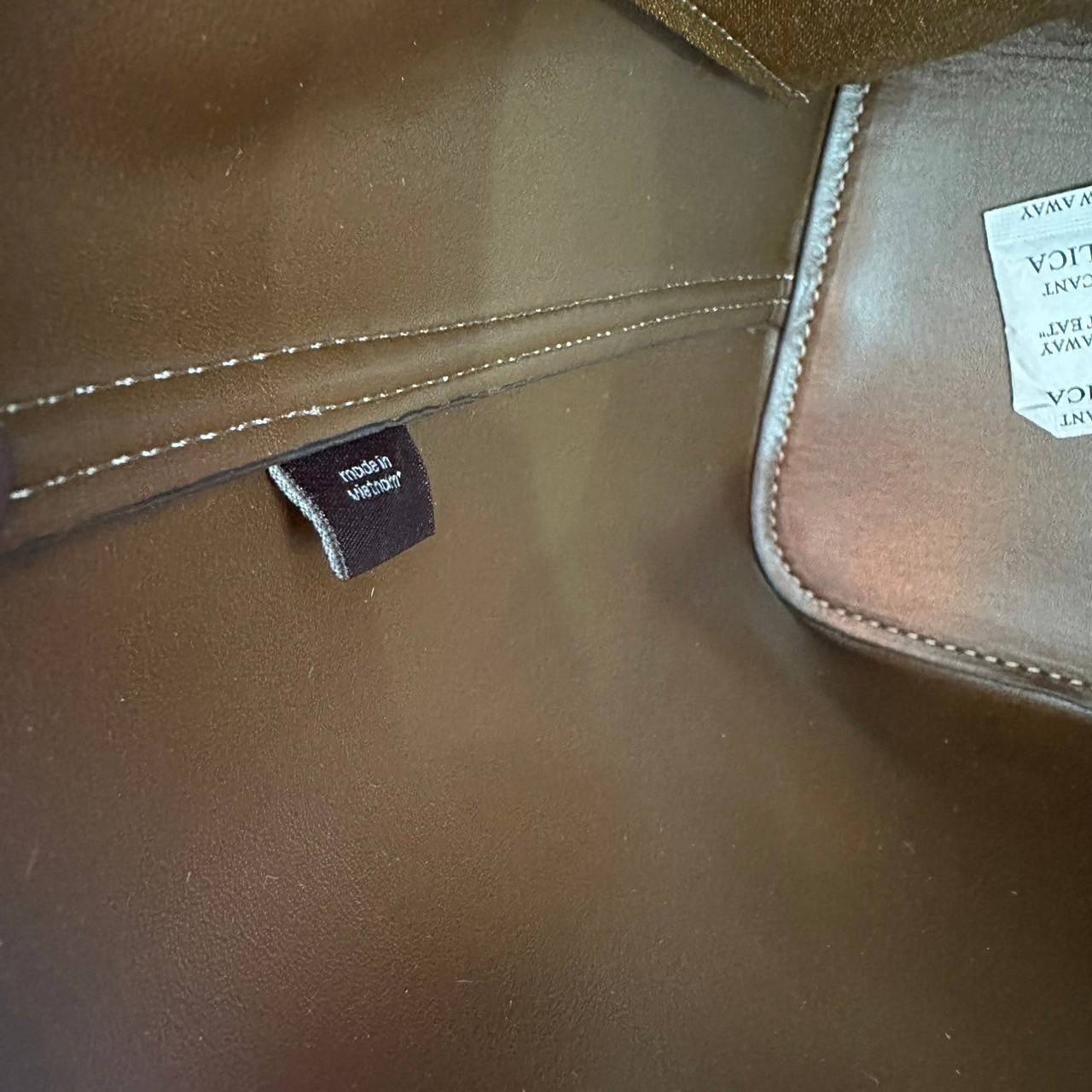 พร้อมส่ง 5 สี COACH HANNA BUCKET BAG กระเป๋าถือ/สะพายข้างทรงบักเก็ตรุ่นใหม่ดีไซน์เก๋น่ารัก เกรดท็อปออริ เกรดดีสุด สลับแท้ 1:1 ใช้ต่างประเทศได้