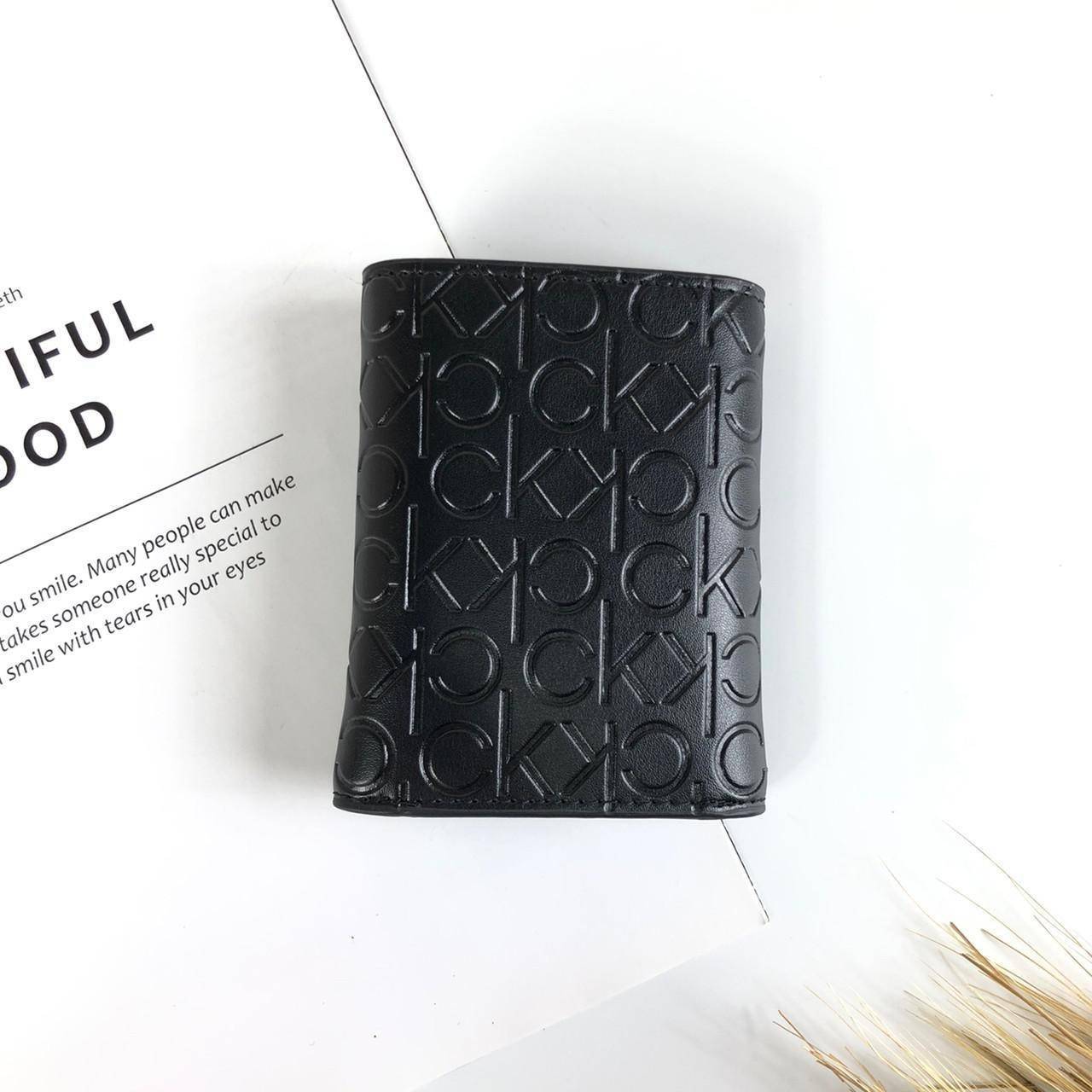 ของแท้ 💯% 】กระเป๋าสตางค์ Calvin Klein ภายในมีช่องใส่บัตร และมีช่องใส่ธนบัตร