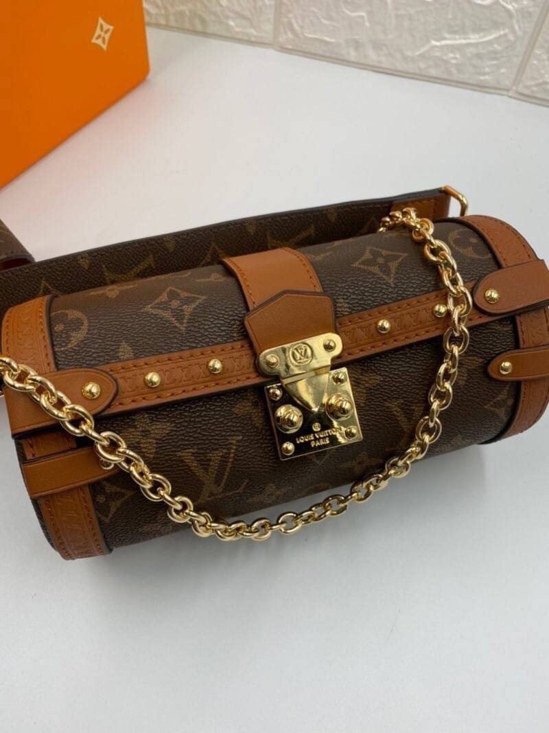 LOUIS VUITTON PAPILLON TRUNK Monogram coated canvas สินค้าออกใหม่ สวยงามมากๆค่ะ ใบจริงน่ารัก น่าใช้มากๆ พกพาสะดวก แนะนำมีติดตัวไว้สักใบไม่ผิดหวังแน่นอน ห้ามพลาดเลยนะคะ!