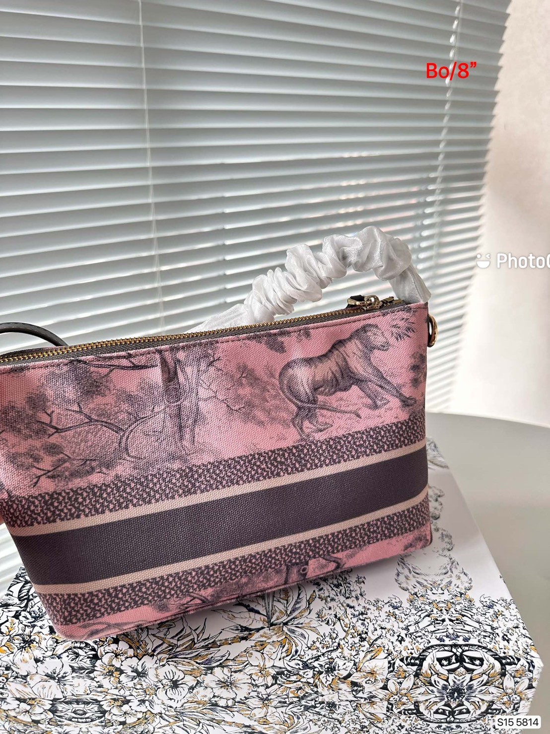 DIORTRAVEL NOMAD POUCH / DIOR POUCH BAG พร้อมส่ง กระเป๋าคลัทช์ทรงพอช สีใหม่ชมพูโทนหวาน ลวดลายคงความหรู ไซส์พกพาที่สามารถใช้ได้ทุกที่ทุกโอกาส
