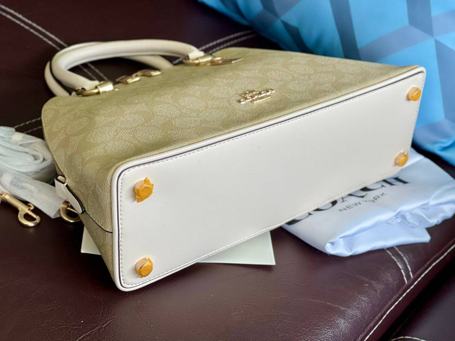 Coach KATY SATCHEL IN SIGNATURE CANVAS (COACH 2558) [Light Khaki Chalk]