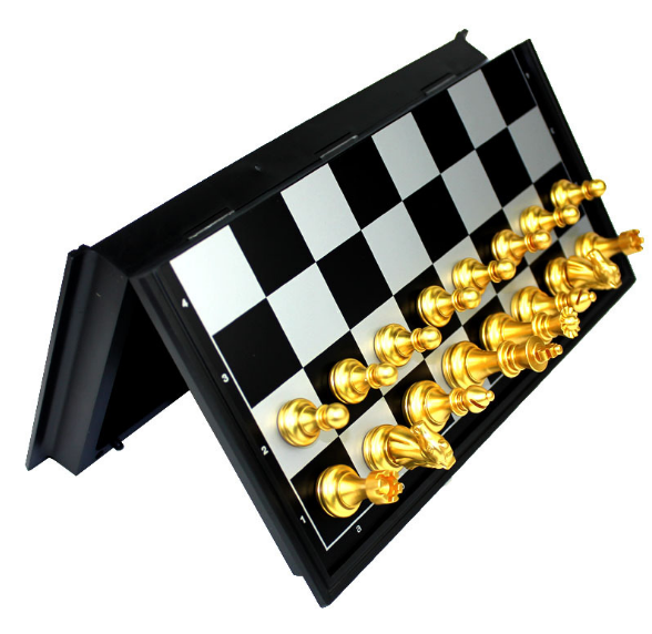 หมากรุกสากลแม่เหล็กตัวหมากสีทองและเงิน กระดานช่องสีดำและขาว แบรนด์UBกล่องใหม่