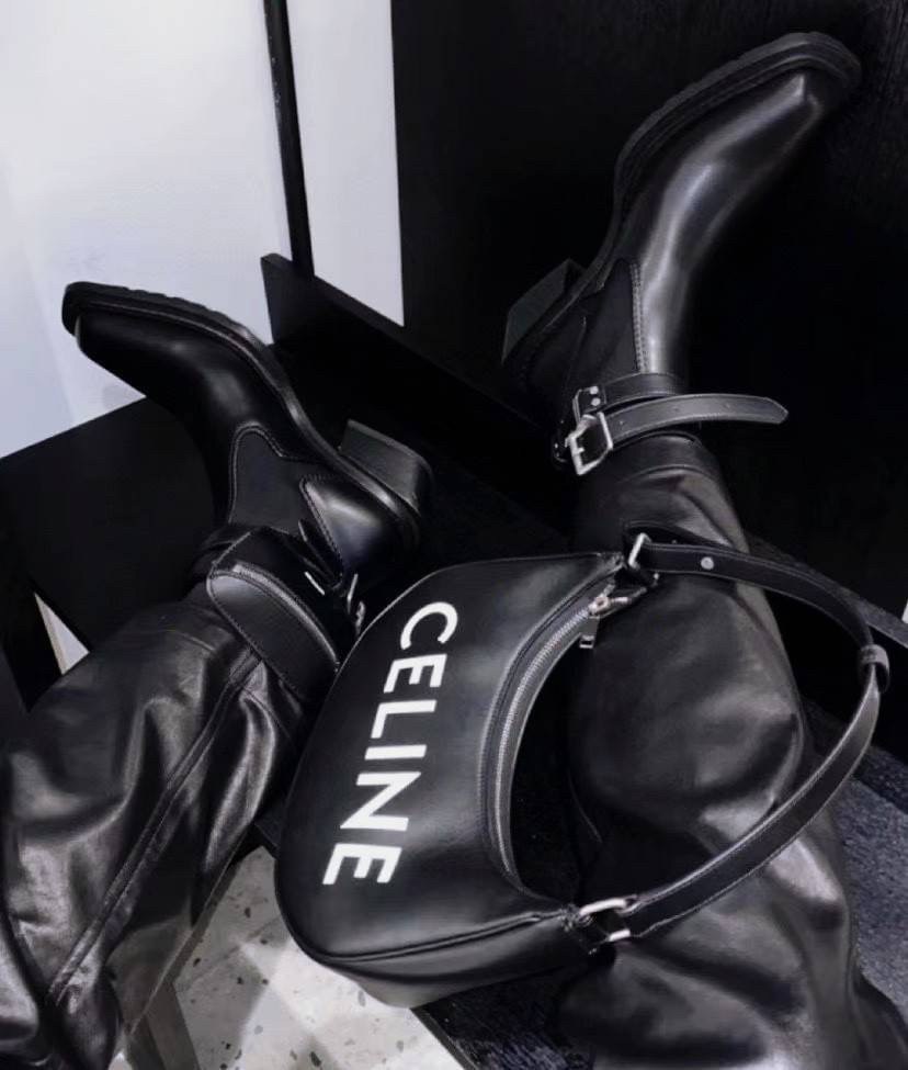 พรีเมี่ยมกิ๊ฟแท้ 100% 】CELINE SHOULDER BAG VIP GIFT WITH PURCHASE (GWP) พรีเมี่ยมกิ๊ฟ Limited Edition จาก CELINE HAUTEPARFUME DUTYFREE COUNTER