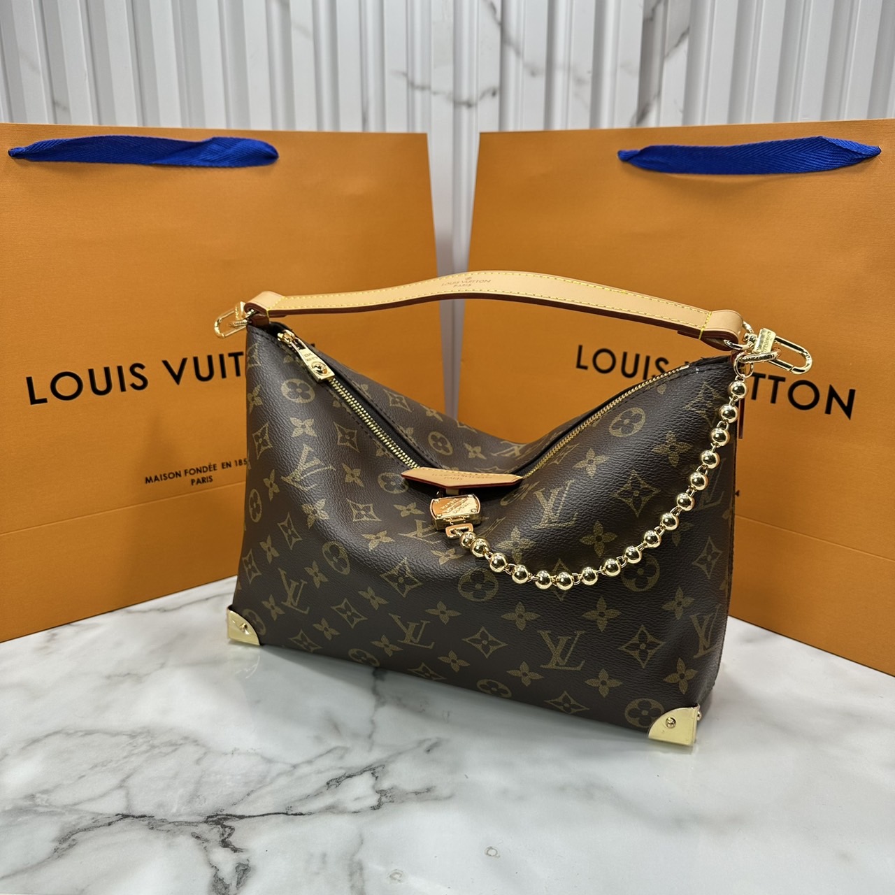 ORI หนังแท้ | LV Bobo Trunk bag Monogram Heritage Canvas / LV Hobob Bag กระเป๋าถือ กระเป๋าสะพายทรงโฮโบ ไอเท็มใหม่ล่าสุดจากตระกูล Trunk รังสรรค์จาก Monogram Heritage แคนวาส มุมกระเป๋าที่ได้แรงบันดาลใจจากทรังก์