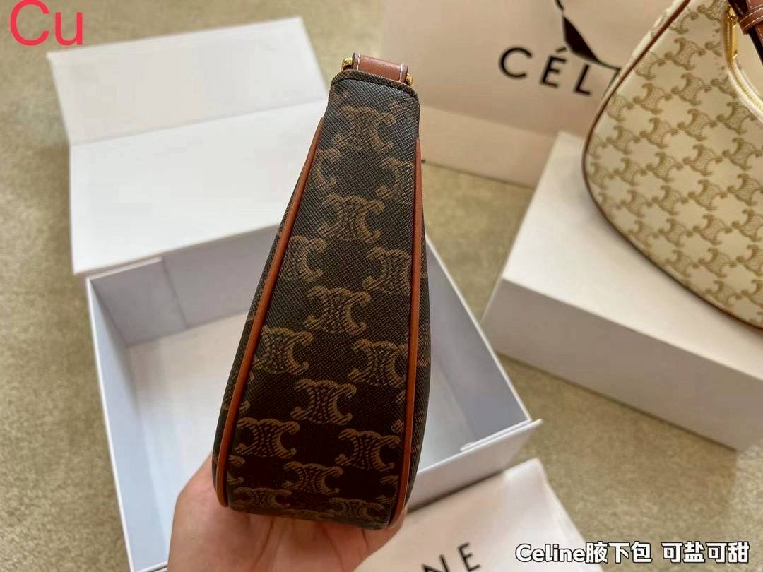 CELINE Ava bag in Triomphe canvas and leather กระเป๋าสะพายไหล่ รุ่นยอดฮิต ดีไซน์แบบสวยสับ รูปทรงคลาสสิคใช้งานได้ง่าย แมทช์ได้หลากหลายสไตล์