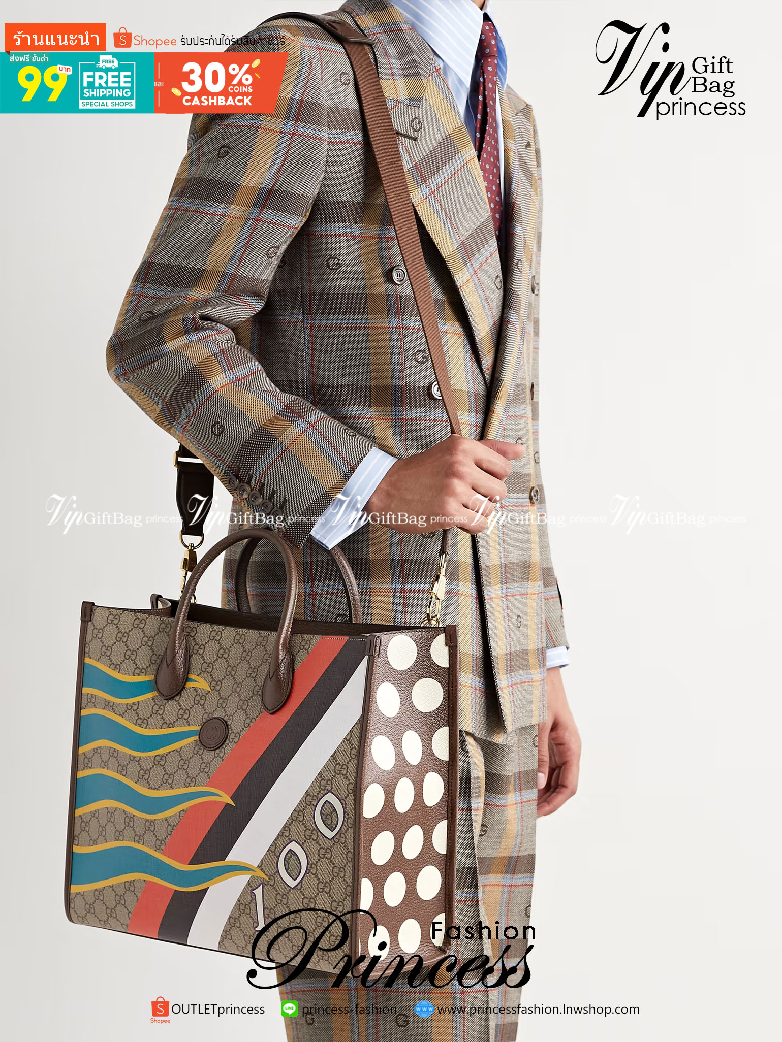 GUCCI Printed Monogrammed Coated-Canvas and Leather Tote Bag / GG Shopping Bag กระเป๋าไซส์ใหญ่ โดดเด่นด้วยลายปริ๊น สวยเอกลักษณ์ พร้อมส่งที่ไทย ภาพสินค้าถ่ายจากงานจริง ใช้งานต่างประเทศได้ วัสดุหนังแคนวาส ภายในโล่งกว้างมาก ใส่ของแบบแน่นๆ จุๆไปได้เลย หมดห่วง