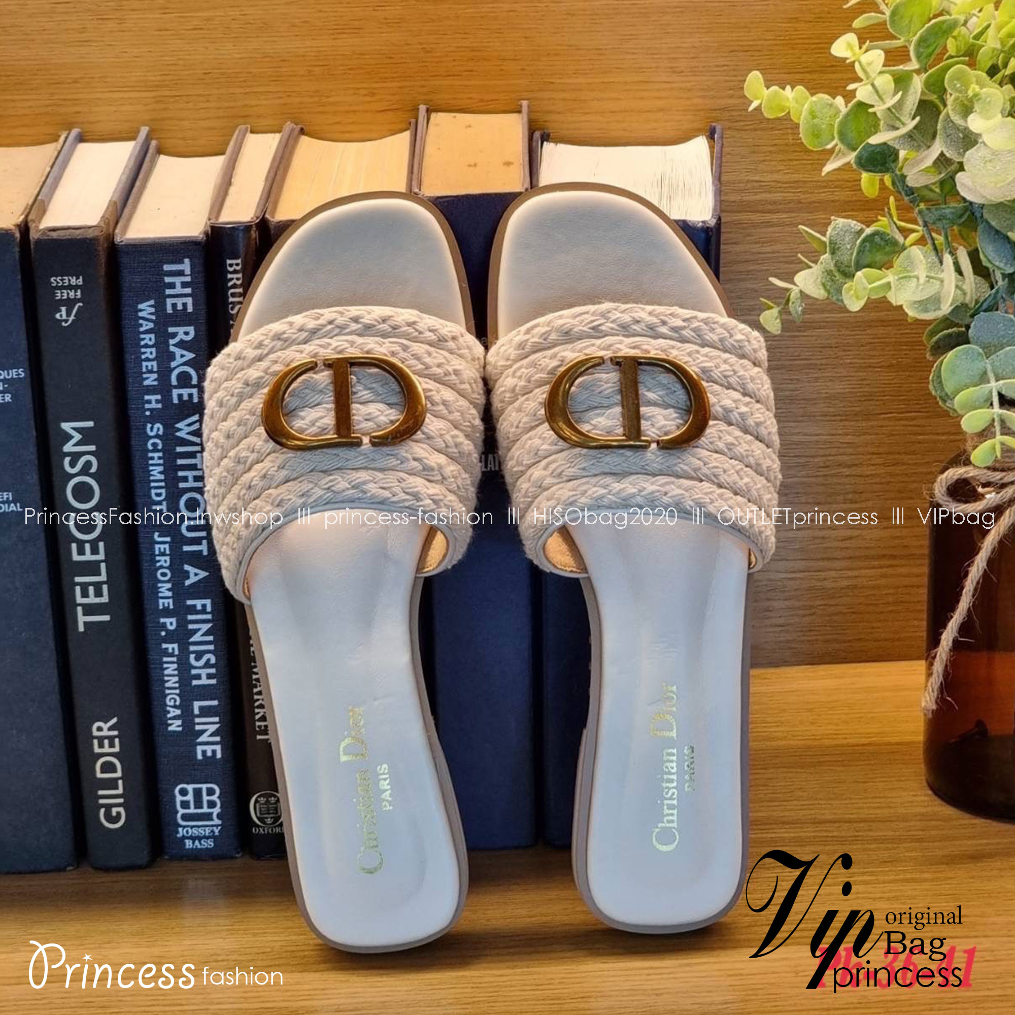 Dior Sandals รองเท้าแตะดิออ รองเท้าส้นเตี้ย งานคัดเกรดคุณภาพทอละเอียด ปั้มแบรนด์ พื้นยางกันลื่นอย่างดี