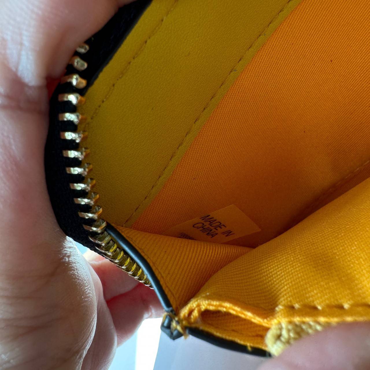 TORY BURCH T MONOGRAM JACQUARD ZIP CONTINENTAL WALLET 79383 กระเป๋าสตางค์ผ้าแคนวาสลายโมโนแกรมตัว T