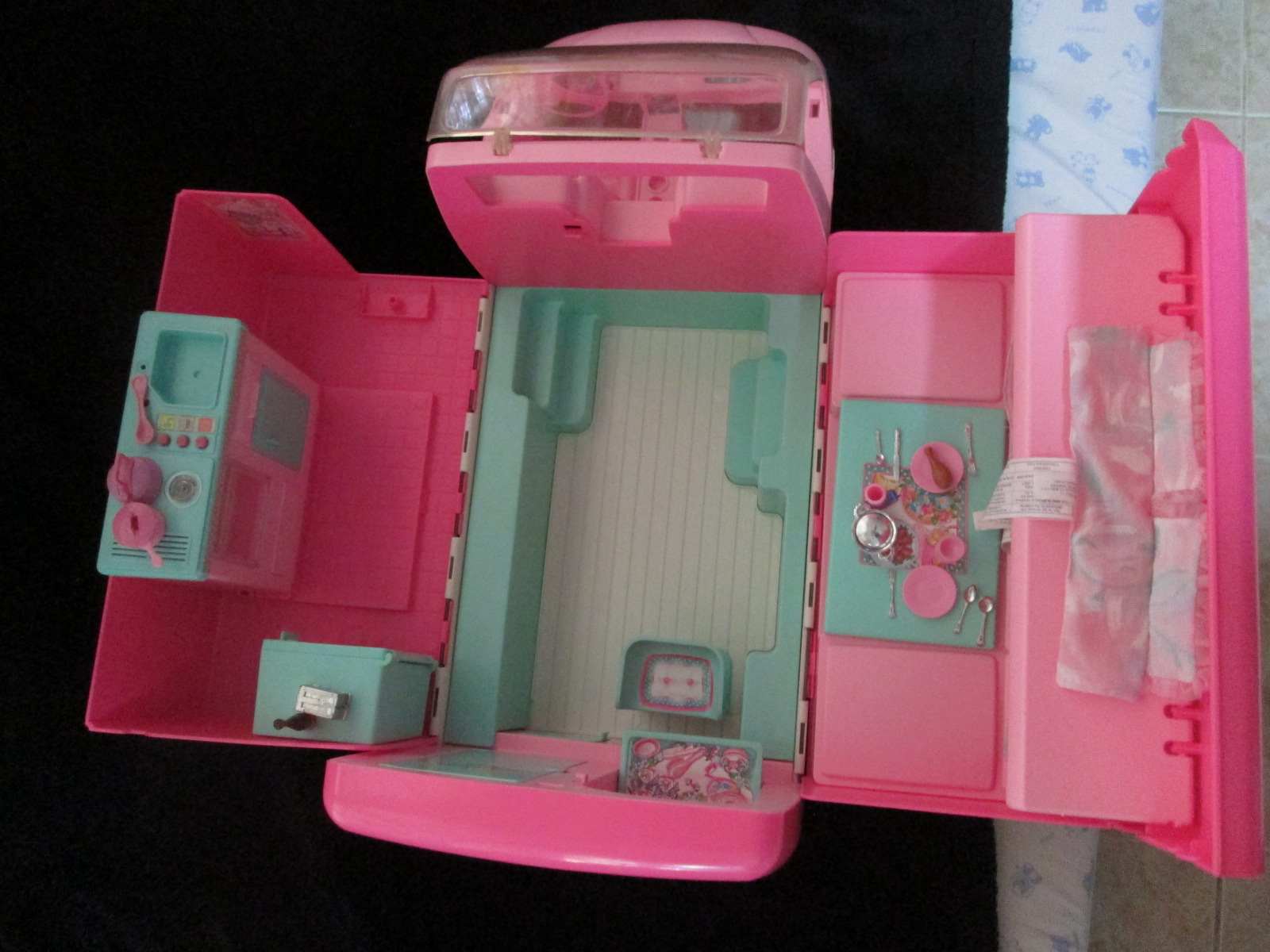Barbie MOTORHOME "Magical" TRAVELING MOTOR HOME Van w LIGHTS & SOUNDS (1996) มีเสียง มีไฟนะคะ (ของเล่นมือสอง)