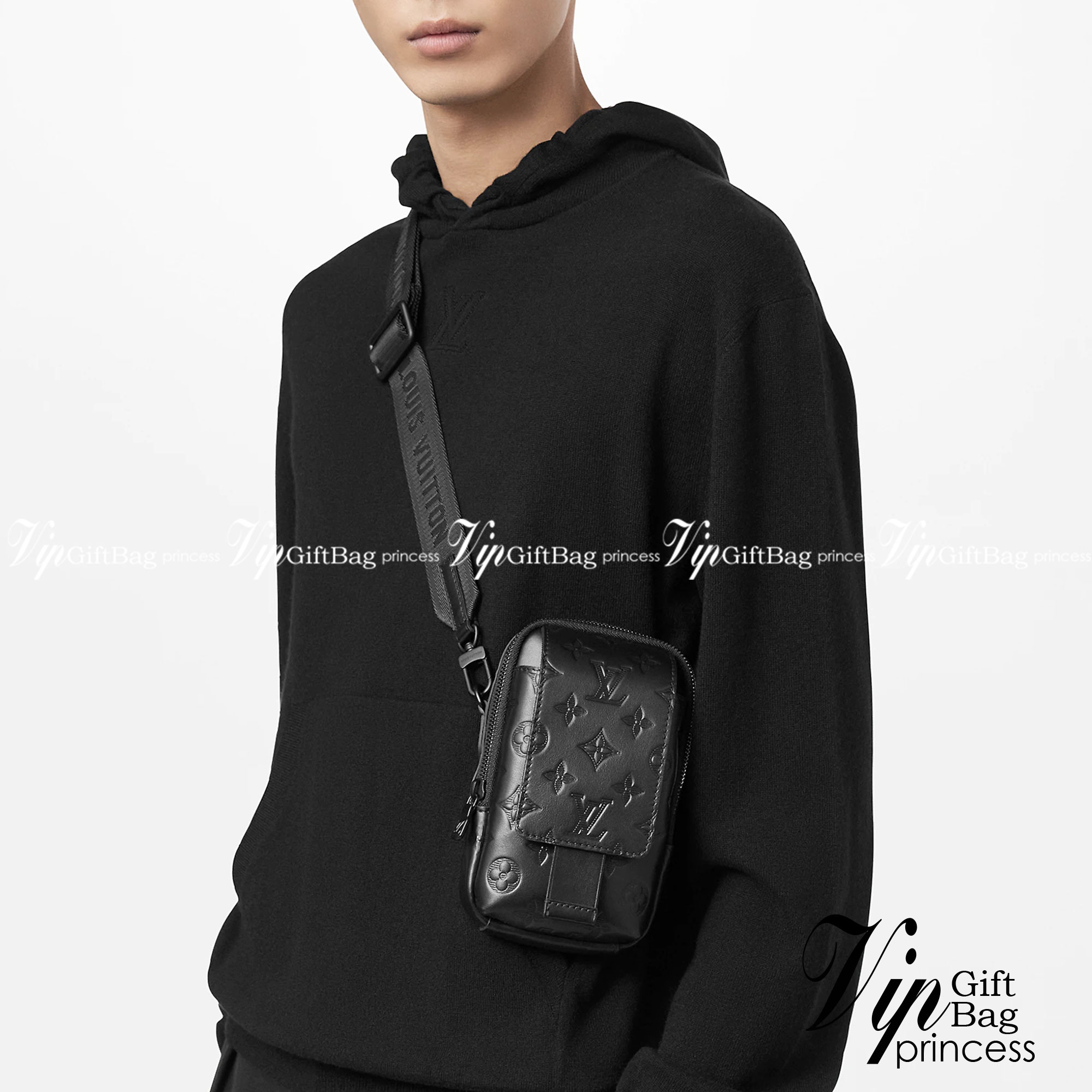 LV Double Phone Pouch NM / LV Phone bag Black Monogram Shadow Cowhide leather trim เกรดออริจินอล ใช้ได้ทั้งผู้หญิงผู้ชาย พร้อมส่งที่ไทย ภาพสินค้าถ่ายจากงานขายจริง ใช้งานต่างประเทศได้