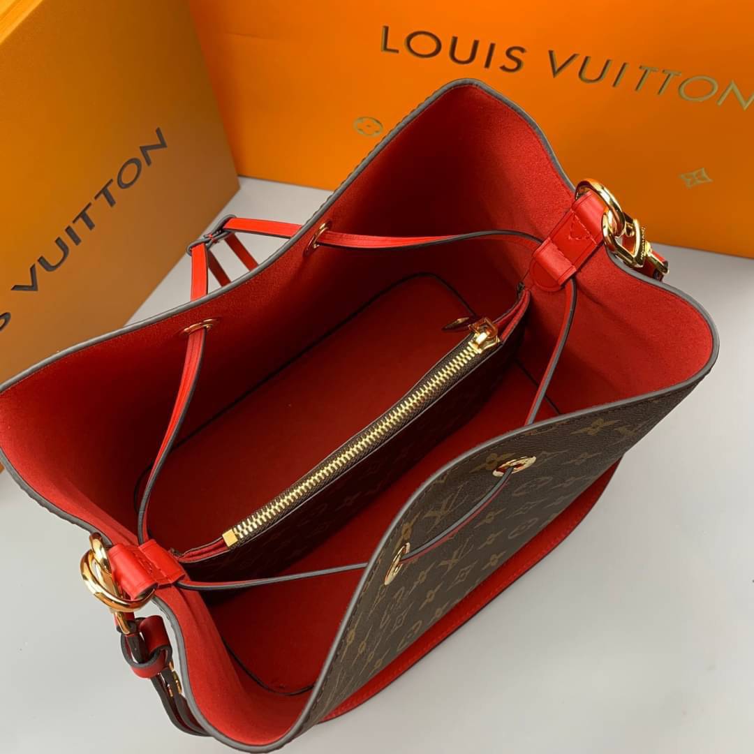 LOUIS VUITTON NEONOE MM งานหนังแท้ สวยคมทุกมุมมอง ภาพสินค้าถ่ายจากงานจริง ORIGINAL GRADE เกรดสลับใบจริง
