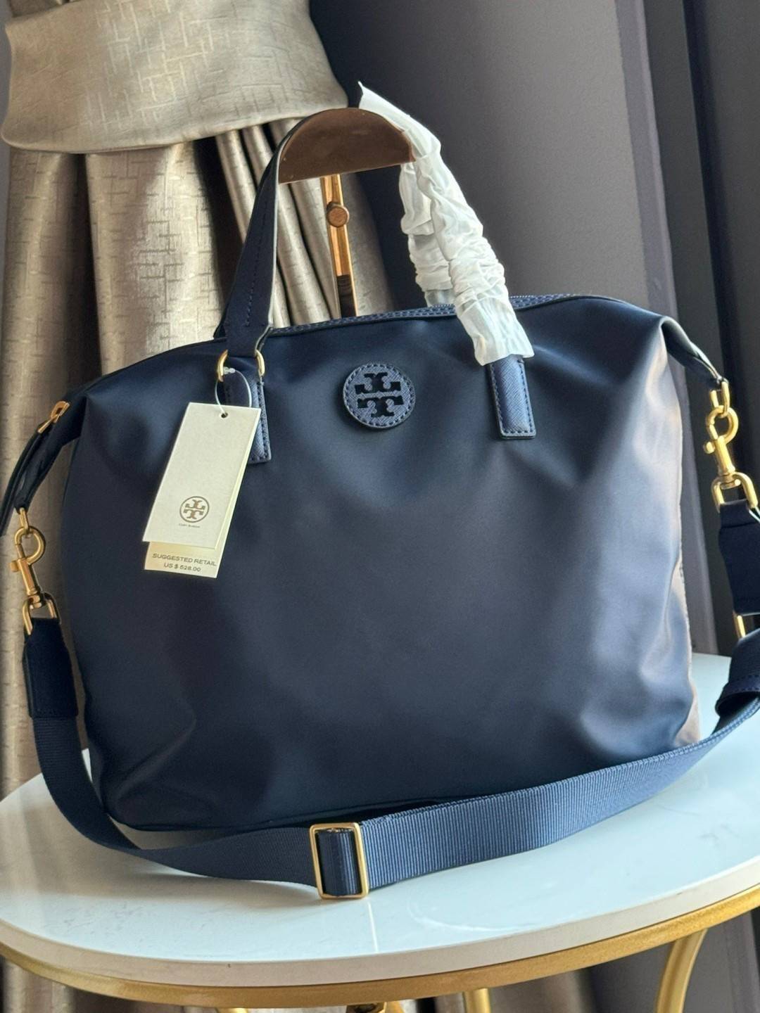 Tory Burch Tilda Slouchy Nylon Bag / Tory Tote Bag กระเป๋าสะพายดีไซน์เรียบง่าย น้ำหนักเบา จุของได้เยอะ เกรดออริ สลับแท้ 1:1 ใช้งานต่างประเทศได้