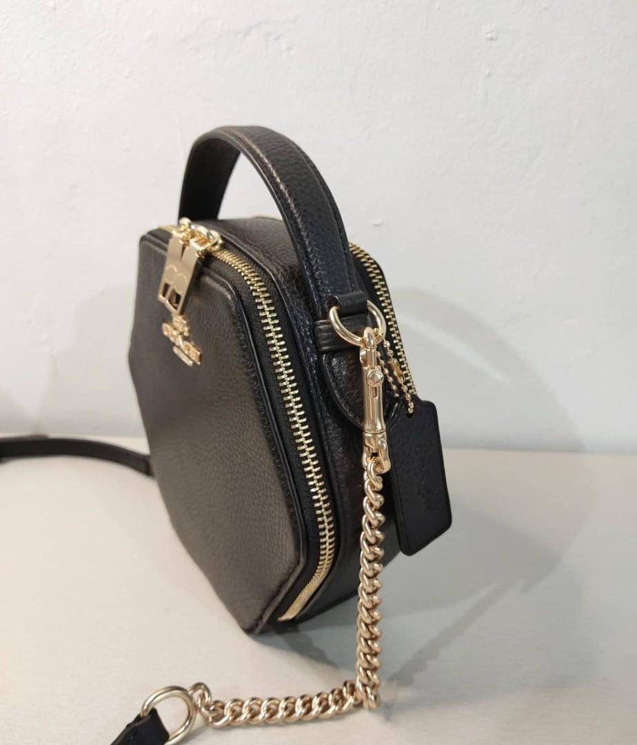 COACH HEXAGONAL CROSSBODY C5786 พร้อมส่งที่ไทย