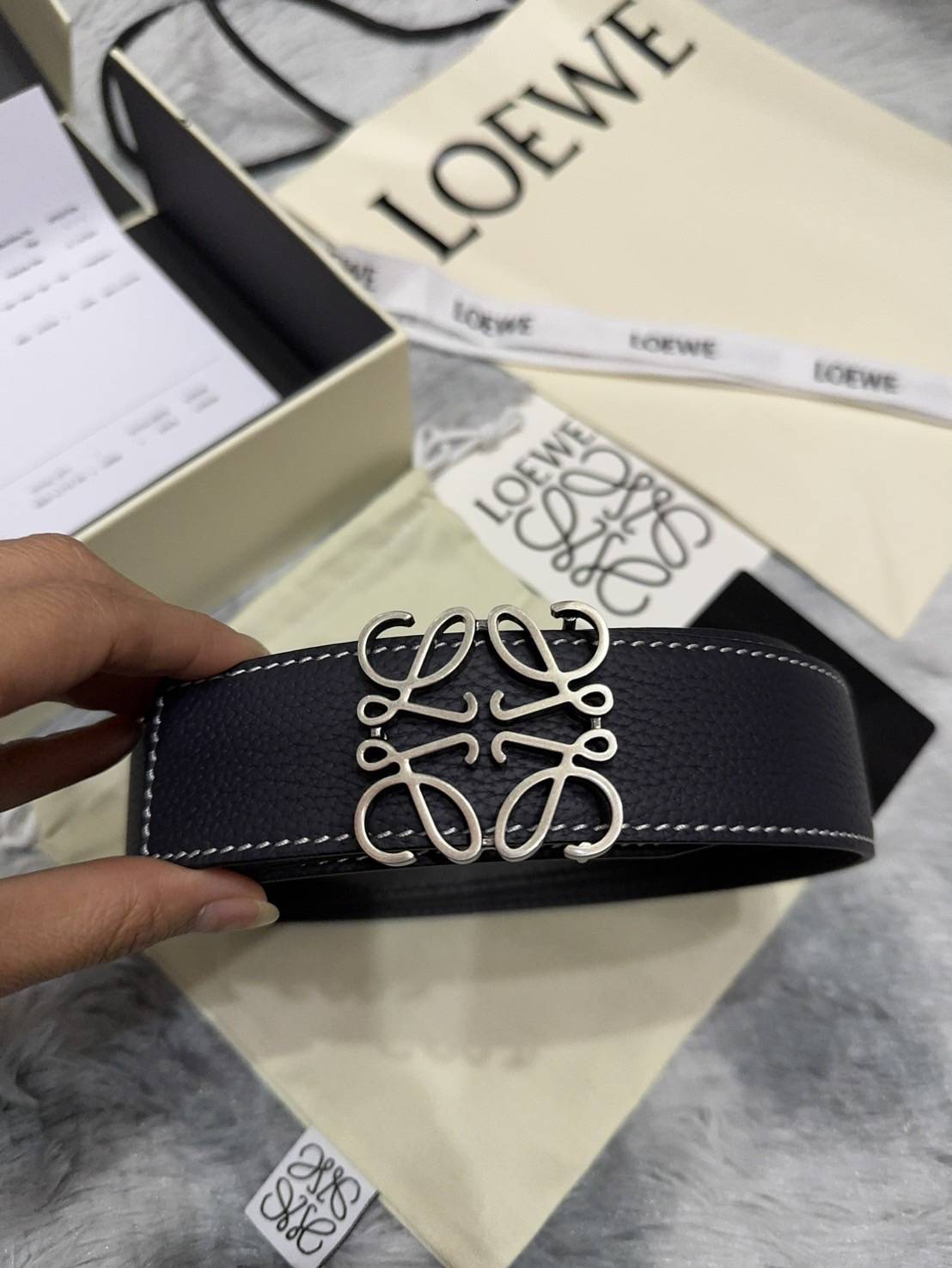 TOP ORI | หนังแท้ Loewe Belt / Loewe Anagram Leather Belt เกรดเทพดีสุด เข็มขัดโลเอเว่หนังแท้ สุดคลาสสิค วินเทจ เรียบง่าย ผู้ดี เป็นซิกเนเจอร์ ใช้งานเป็น everyday use ได้เลย